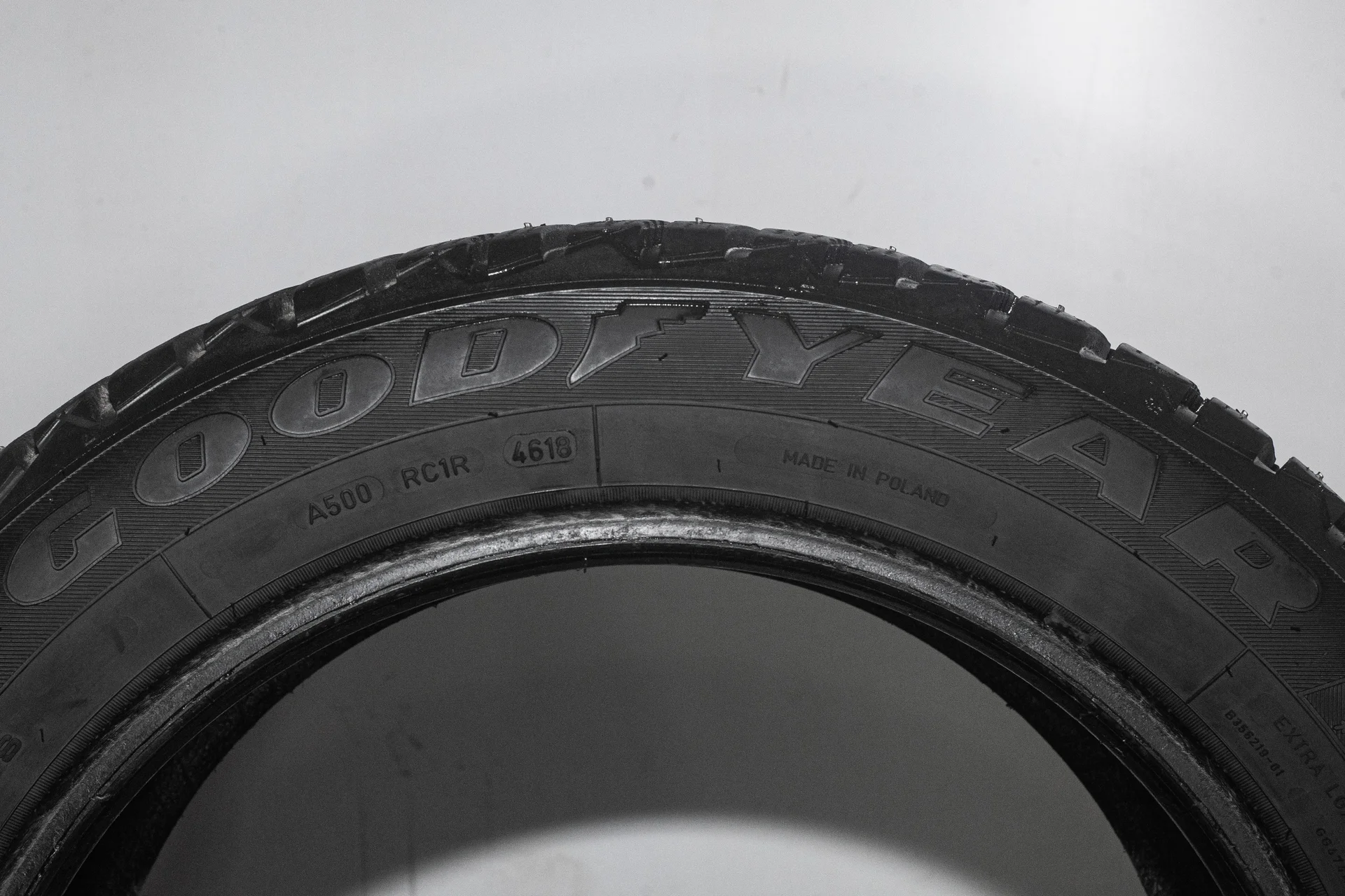 Goodyear UltraGrip 600 225/55 R17 101T XL - миниатюра 9