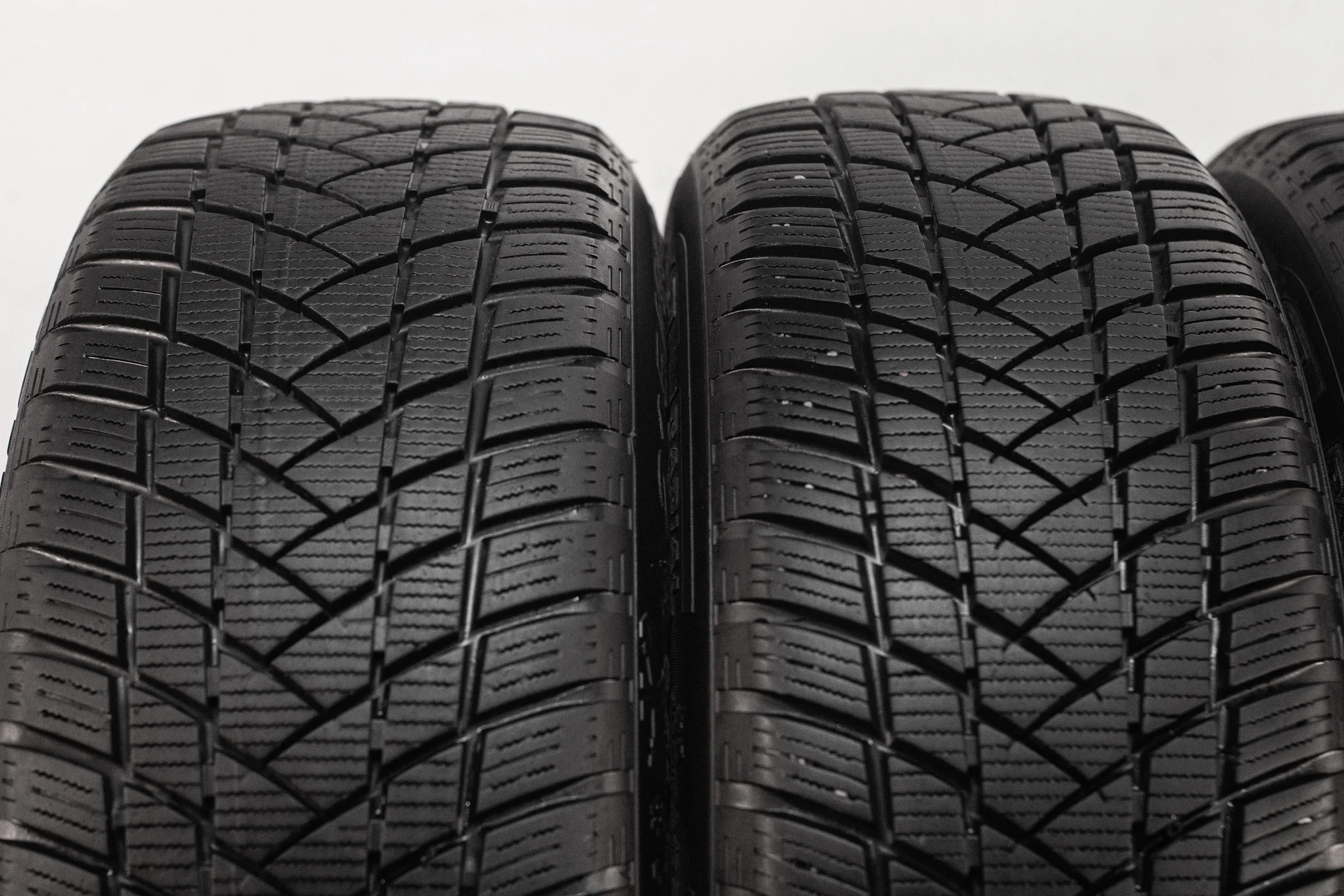 GT Radial Champiro WinterPro 2 215/65 R16 98H - миниатюра 5