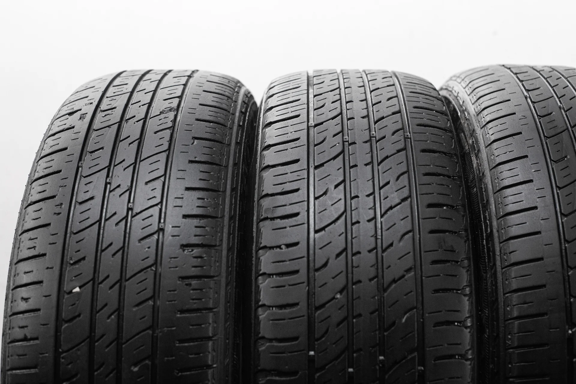 Kumho Crugen Premium KL33 215/60 R17 100V XL - миниатюра 5