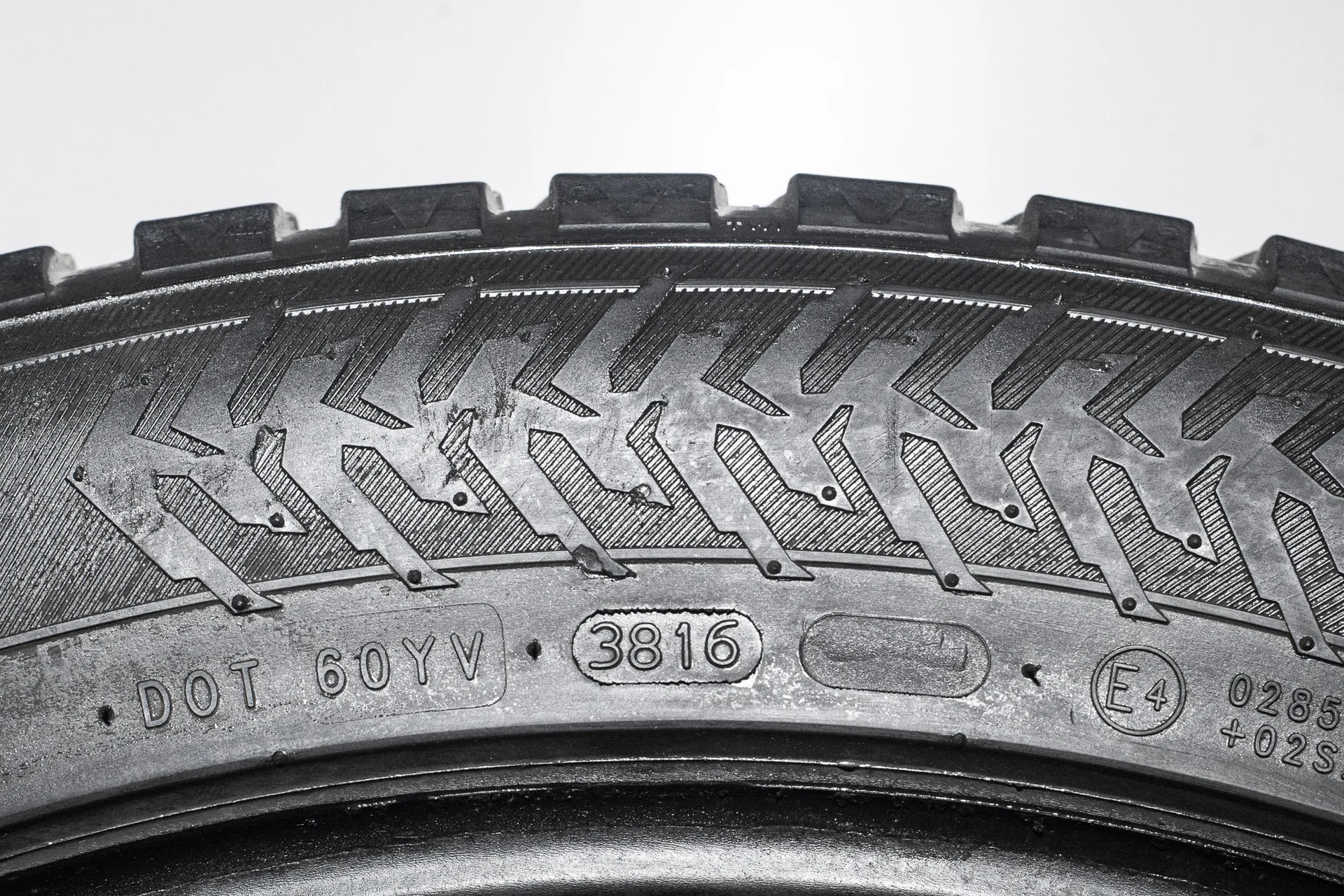Nokian Hakkapeliitta 8 SUV 275/45 R21 110T + 315/40 R21 111T - миниатюра 9