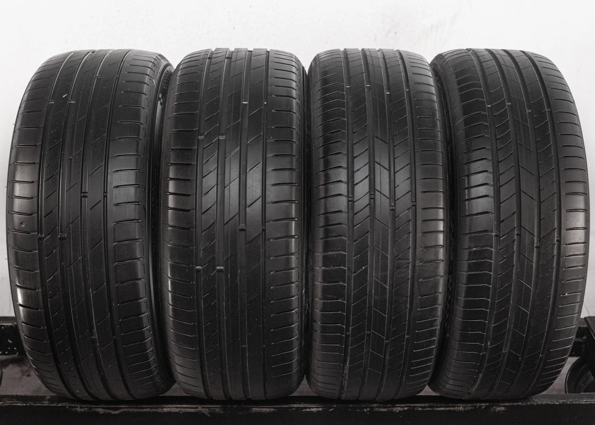 Kumho Ecsta PS71 235/55 R19 105V + 255/50 R19 107Y