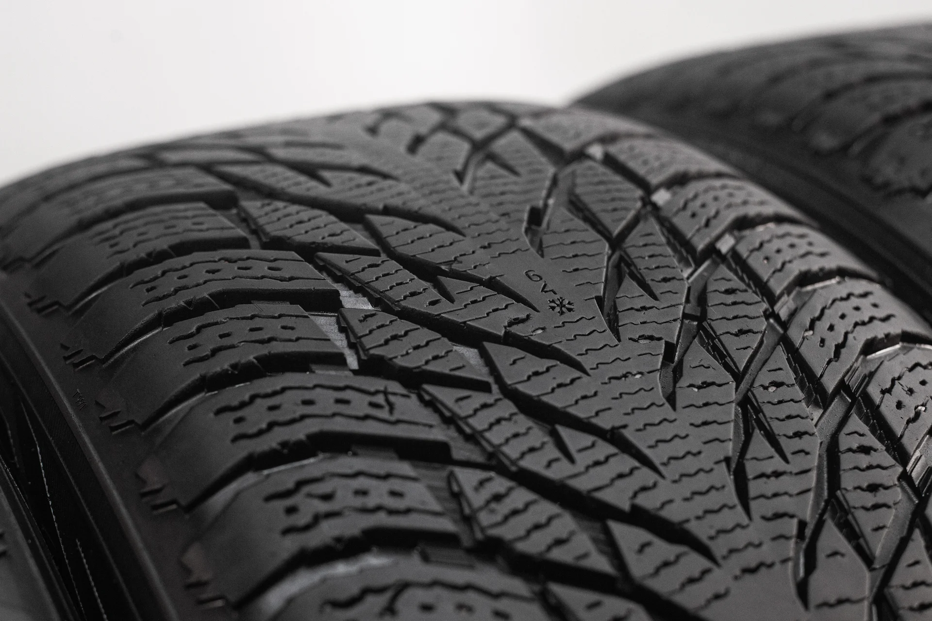 Nokian Hakkapeliitta R3 SUV 255/50 R19 107R - миниатюра 3