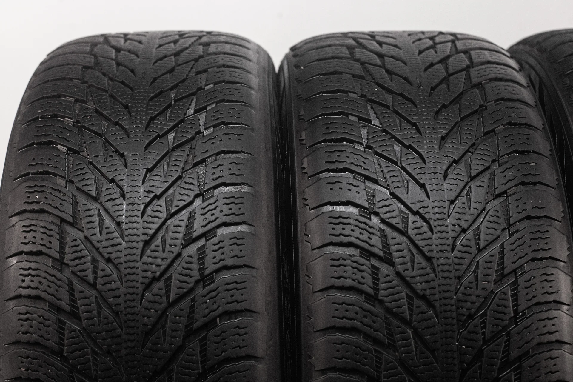 Nokian Hakkapeliitta R3 SUV 255/50 R19 107R - миниатюра 5