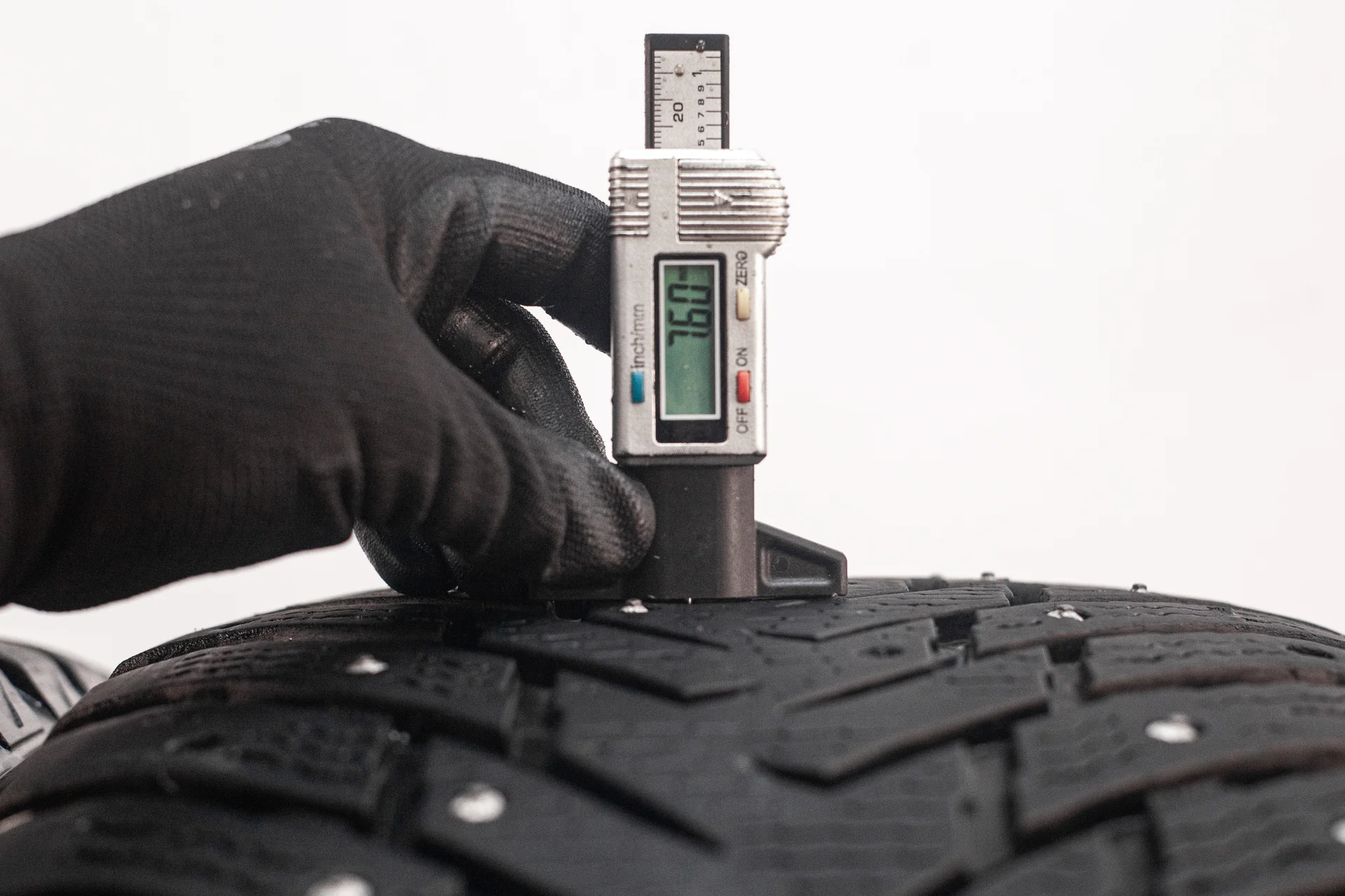 Nokian Hakkapeliitta 8 SUV 265/45 R20 108T + 295/40 R20 110T - миниатюра 3