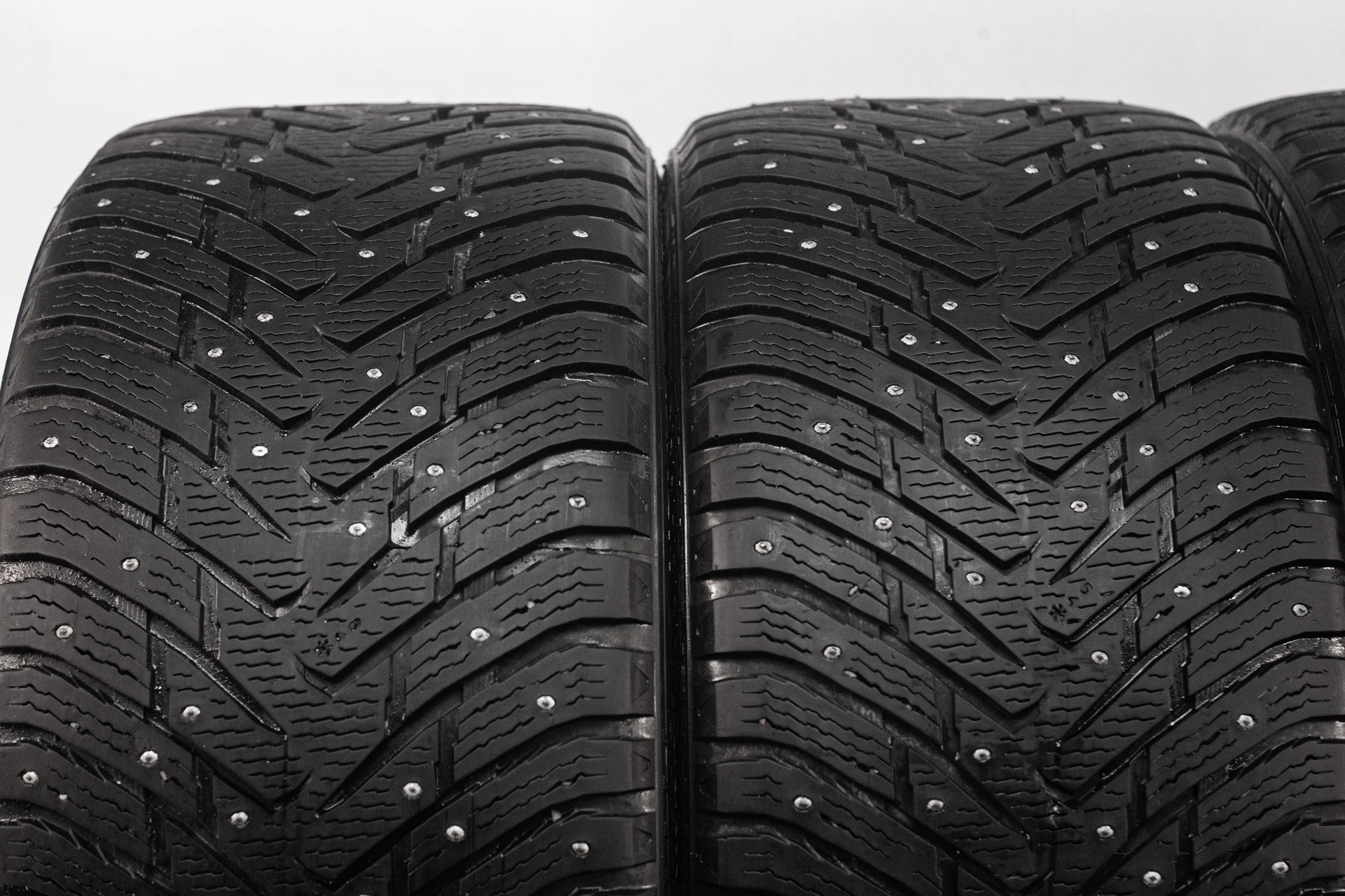 Nokian Hakkapeliitta 8 SUV 265/45 R20 108T + 295/40 R20 110T - миниатюра 6