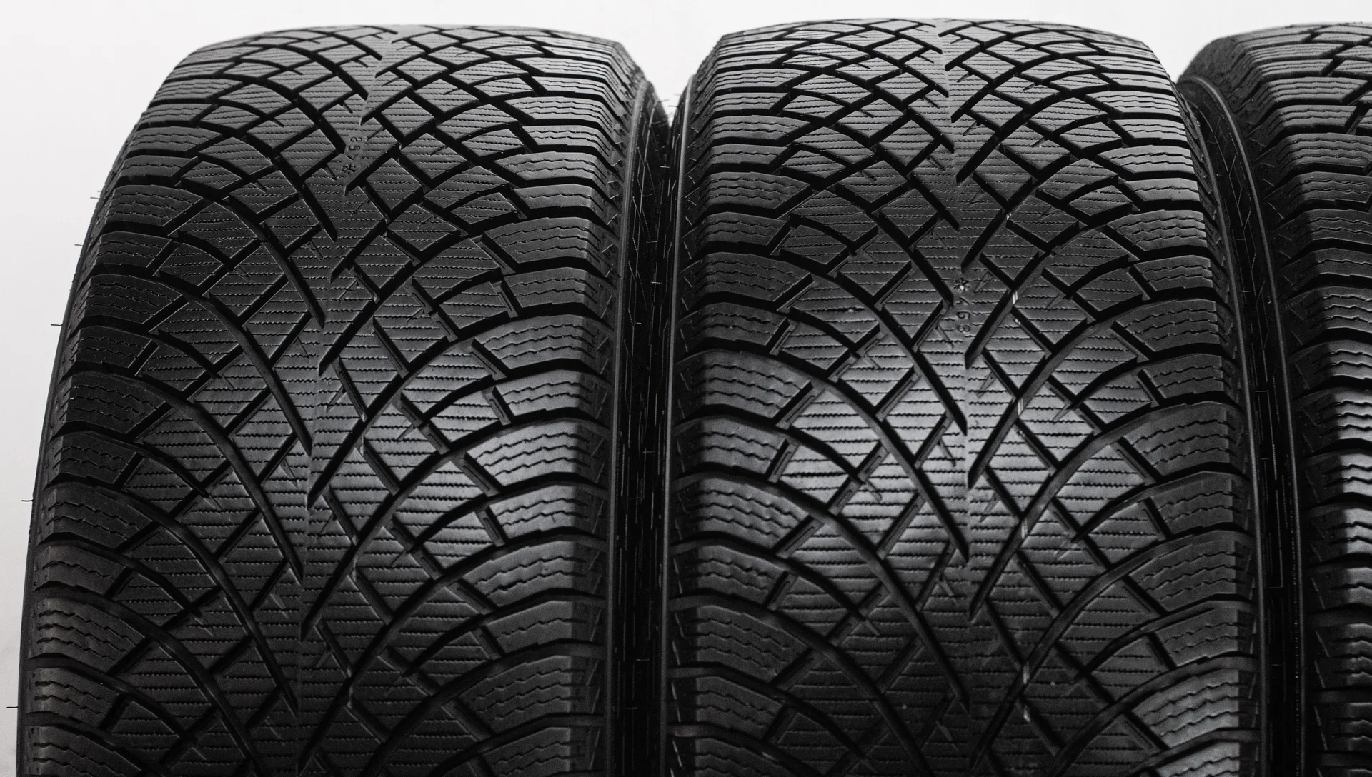 Nokian Tyres Hakkapeliitta R5 SUV 255/55 R20 110R - миниатюра 3