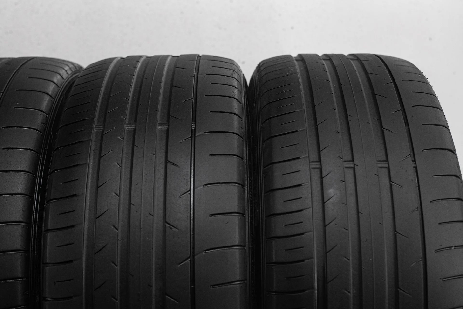 Dunlop SP Sport Maxx 050+ 275/45 R20 110Y - миниатюра 4