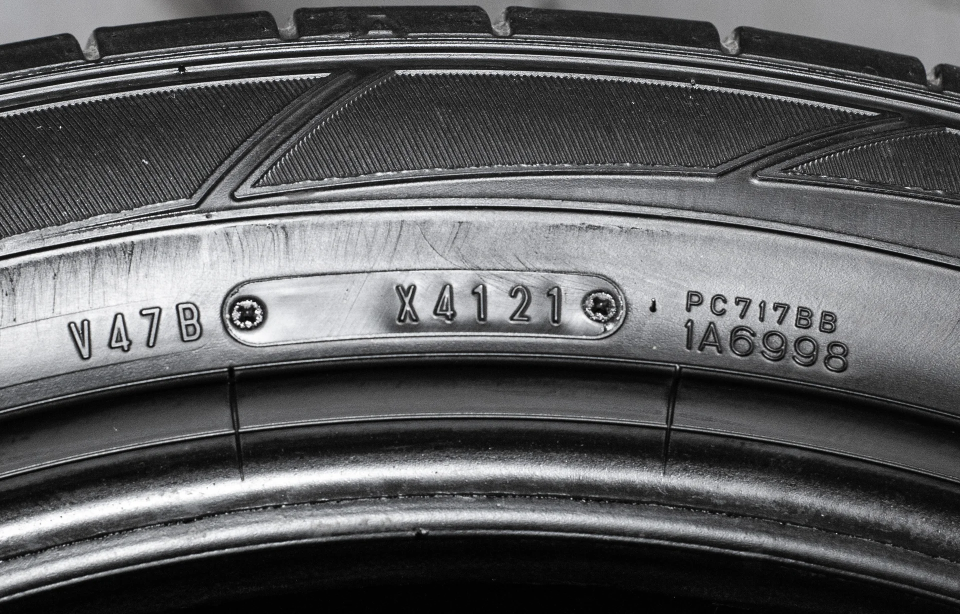 Dunlop SP Sport Maxx 050+ 275/45 R20 110Y - миниатюра 6