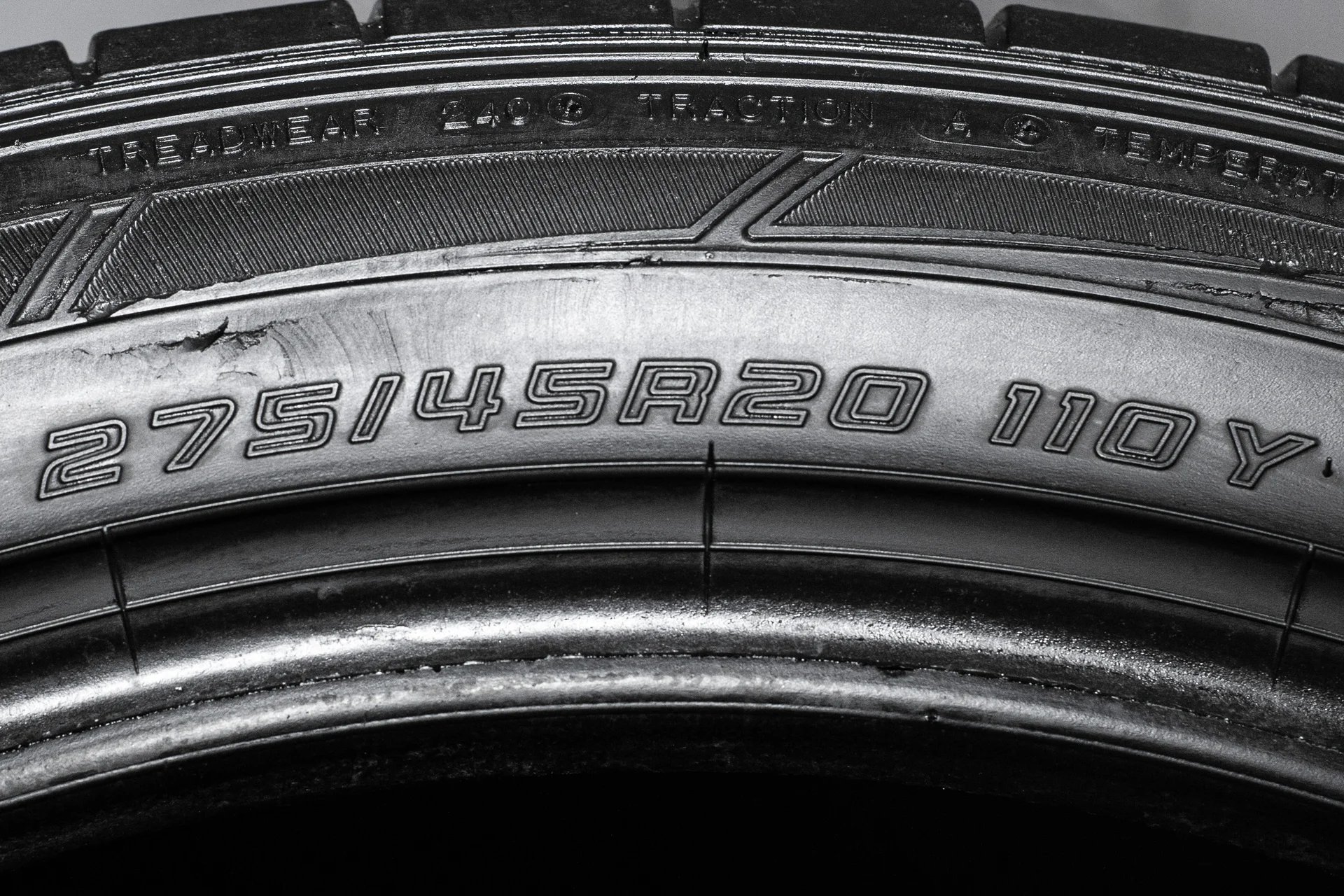 Dunlop SP Sport Maxx 050+ 275/45 R20 110Y - миниатюра 7