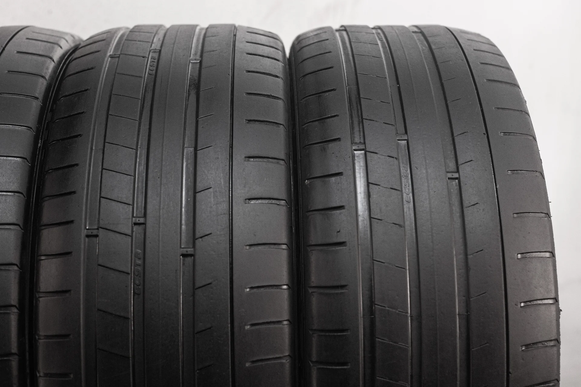 Kumho Ecsta PS91 245/45 R20 103Y - миниатюра 4