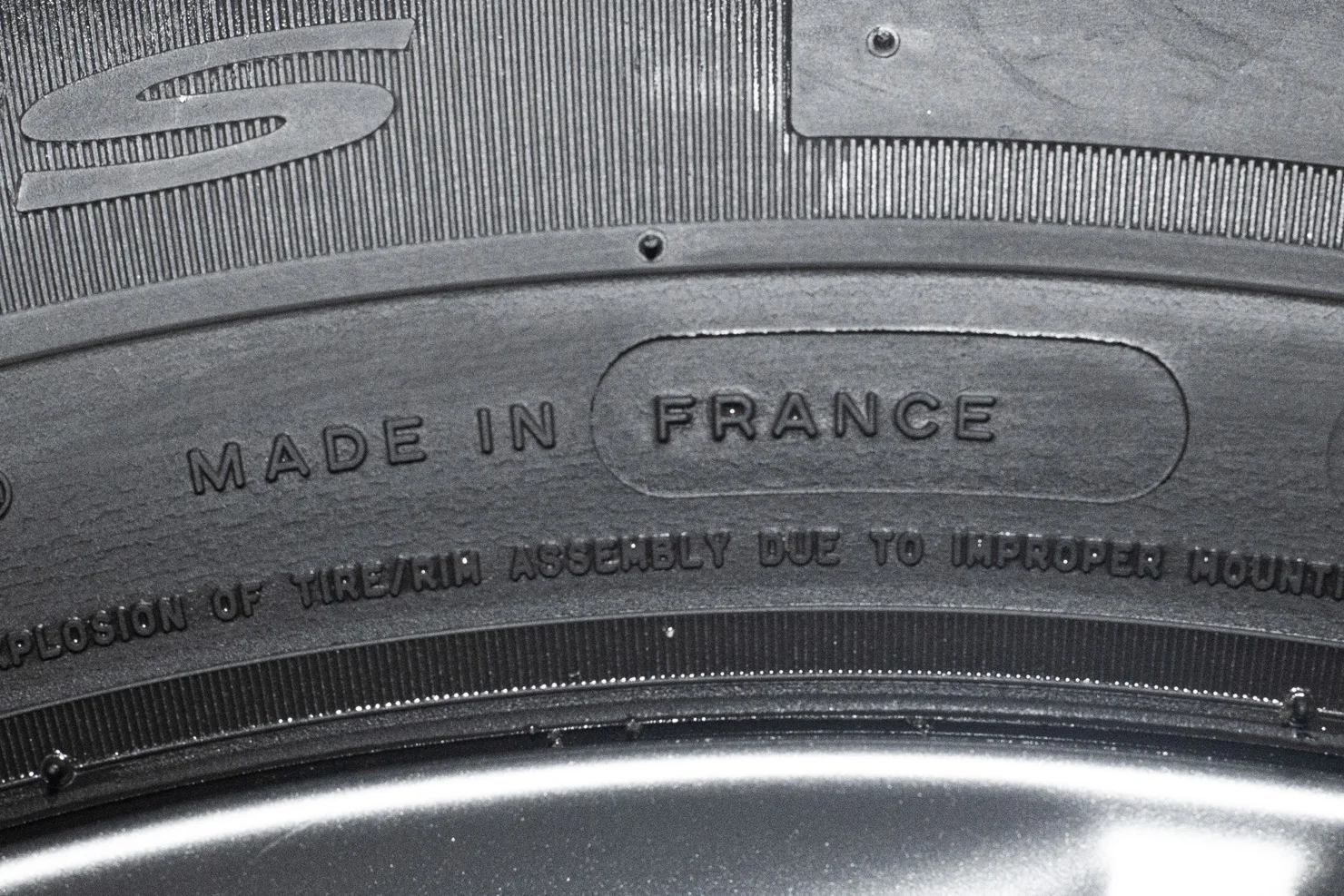 Michelin Agilis 215/60R17C 104/102H - миниатюра 10