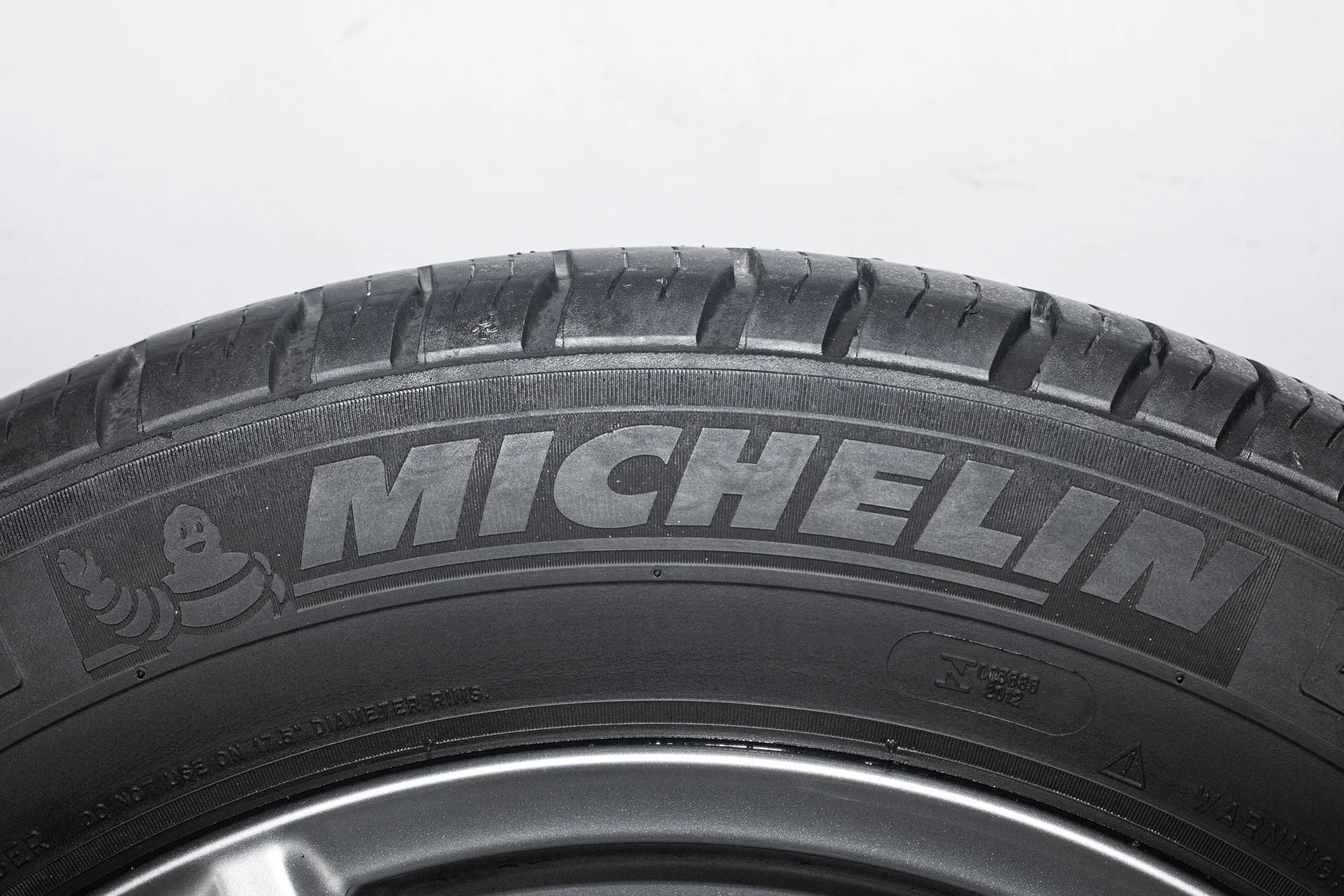 Michelin Agilis 215/60R17C 104/102H - миниатюра 6