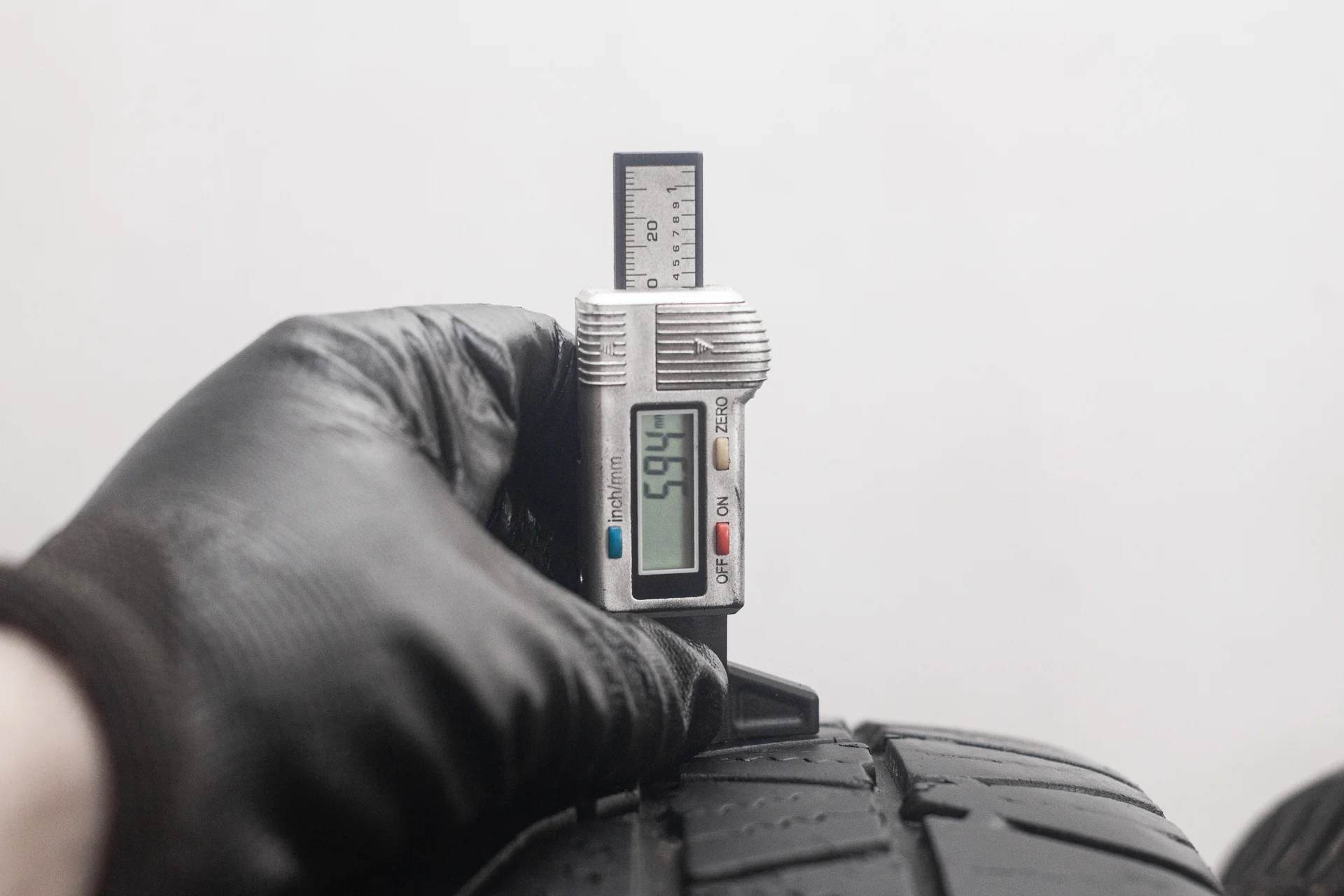 Michelin Latitude Cross 235/60 R16 100T - миниатюра 2