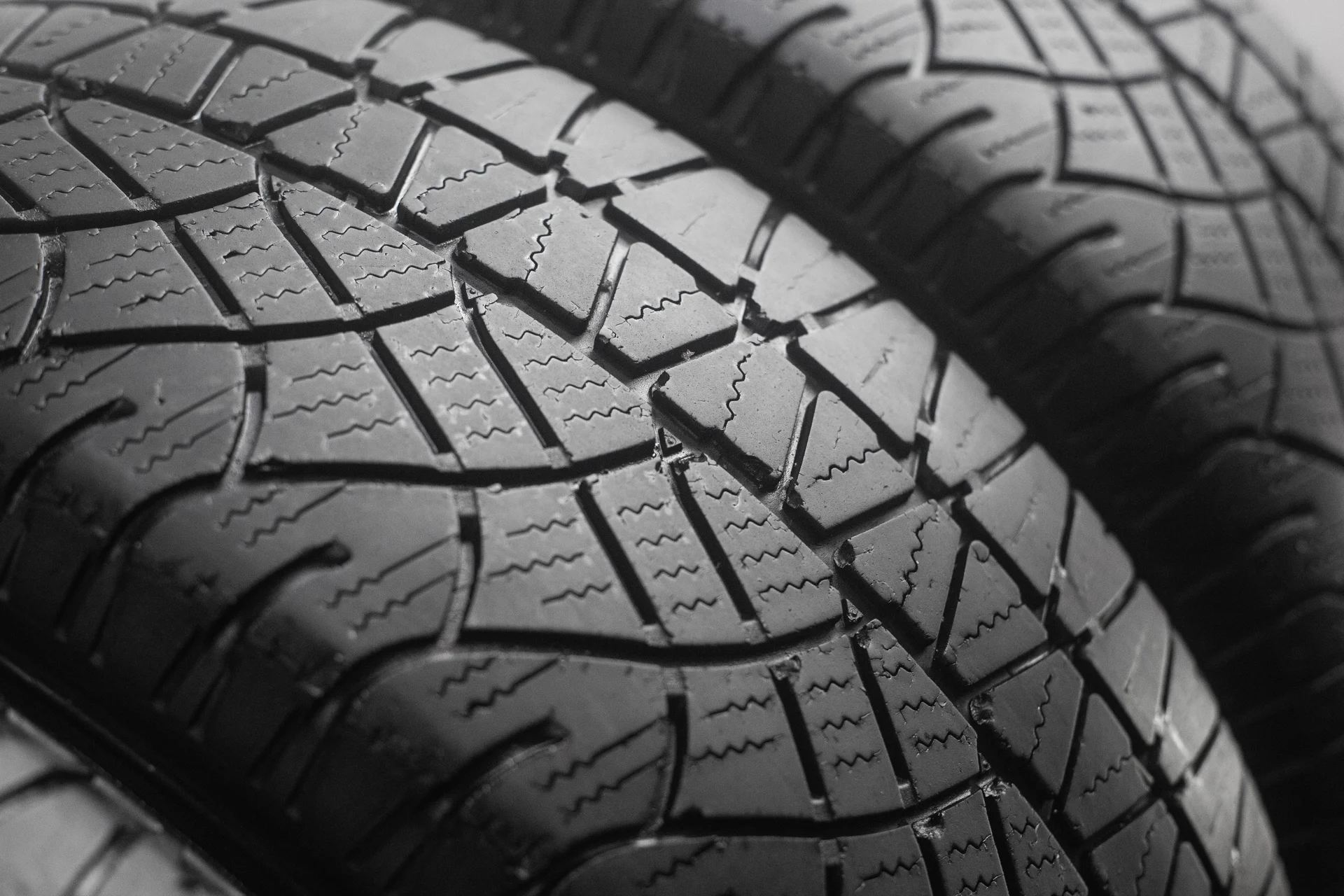 Michelin Latitude Cross 235/60 R16 100T - миниатюра 3