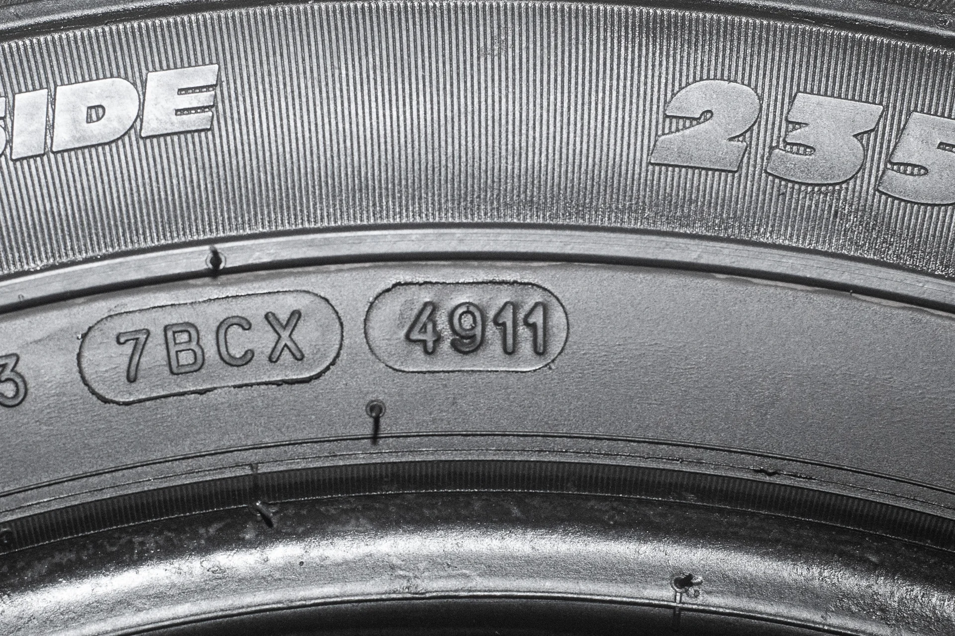 Michelin Latitude Cross 235/60 R16 100T - миниатюра 7
