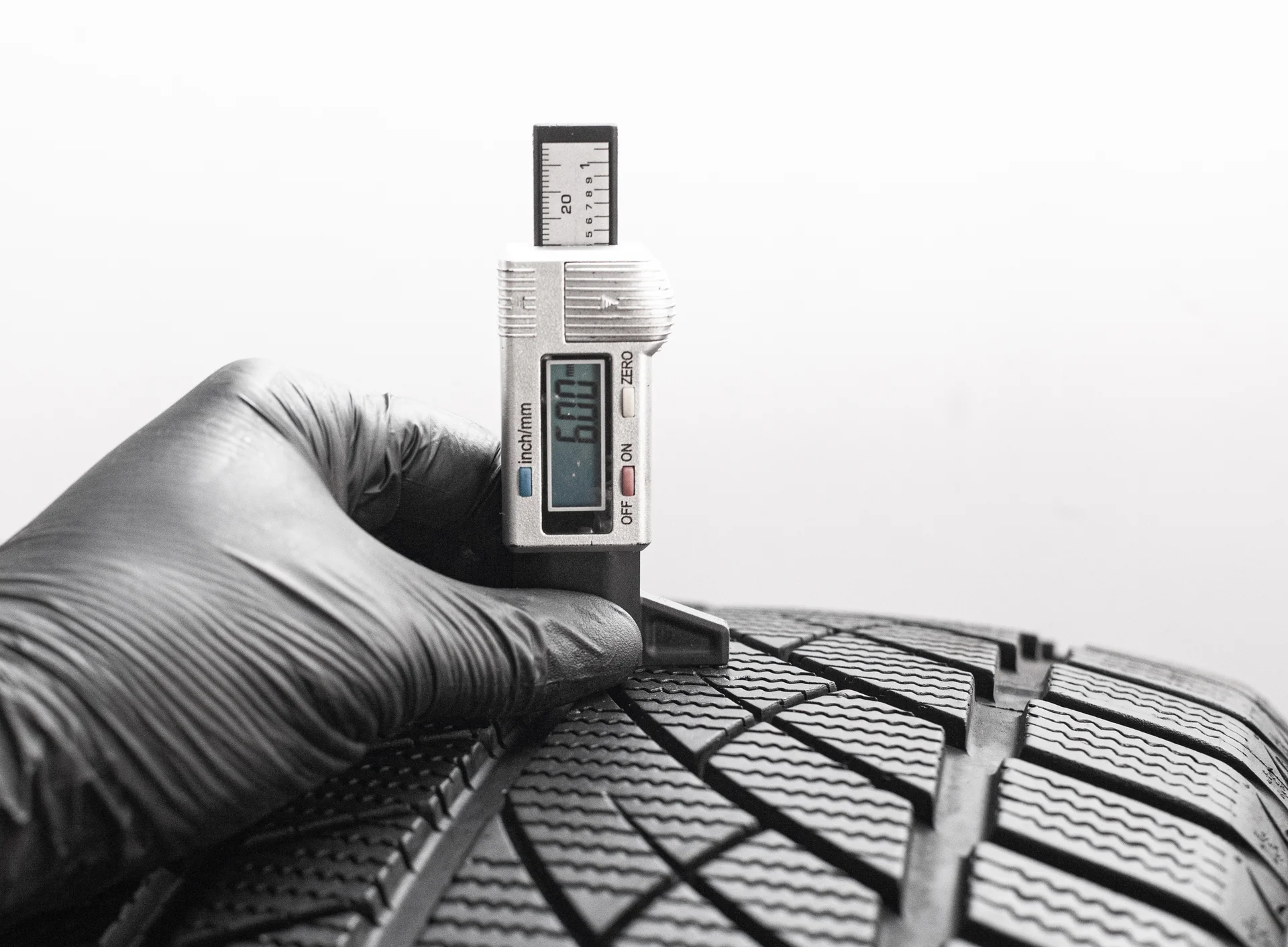 RoadX RX Frost WU01 255/40 R19 100V - миниатюра 2
