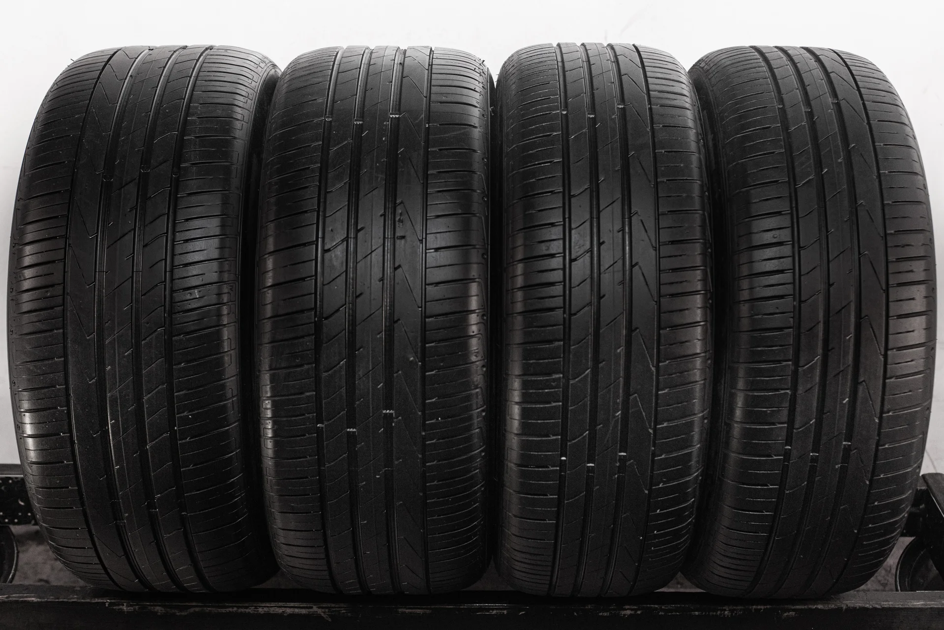Hankook K117A Ventus S1 evo2 SUV 235/60/18 103W + 255/55/18 105W