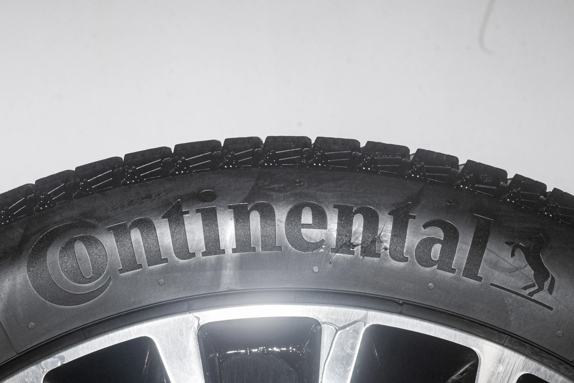 Continental NorthContact NC6 245/50 R20 102T - миниатюра 6