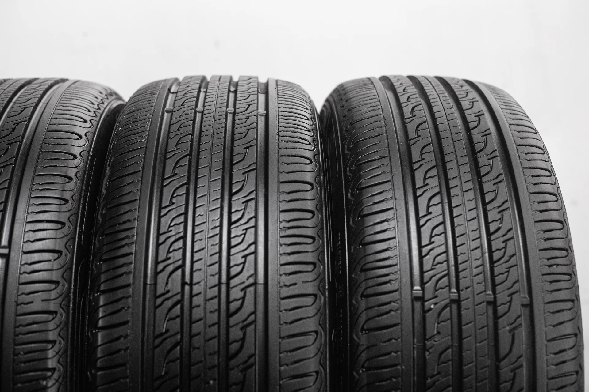 Giti GitiComfort 520 v1 215/55 R18 95H - миниатюра 4