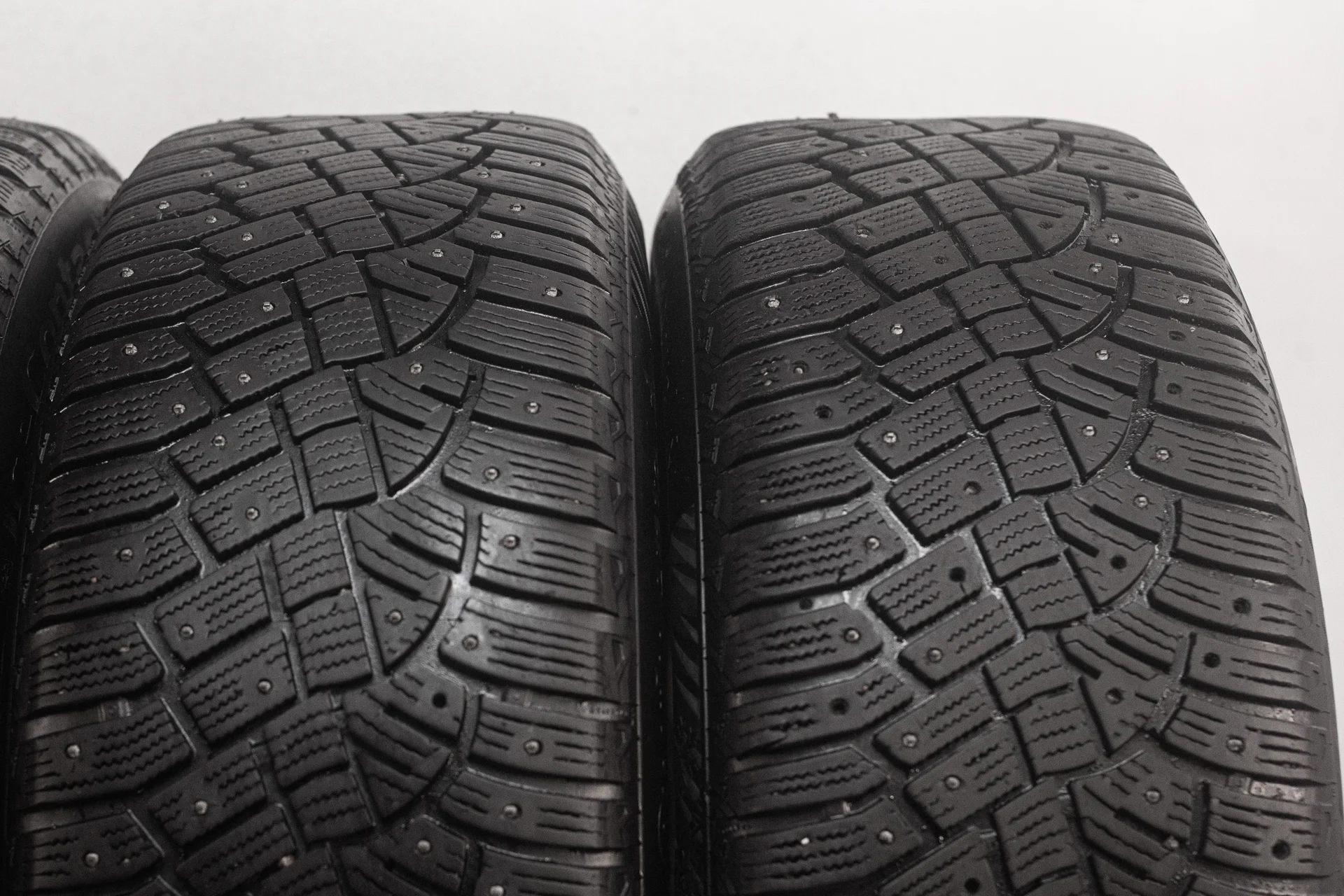 Continental IceContact 2 SUV 255/55 R20 110T - миниатюра 4