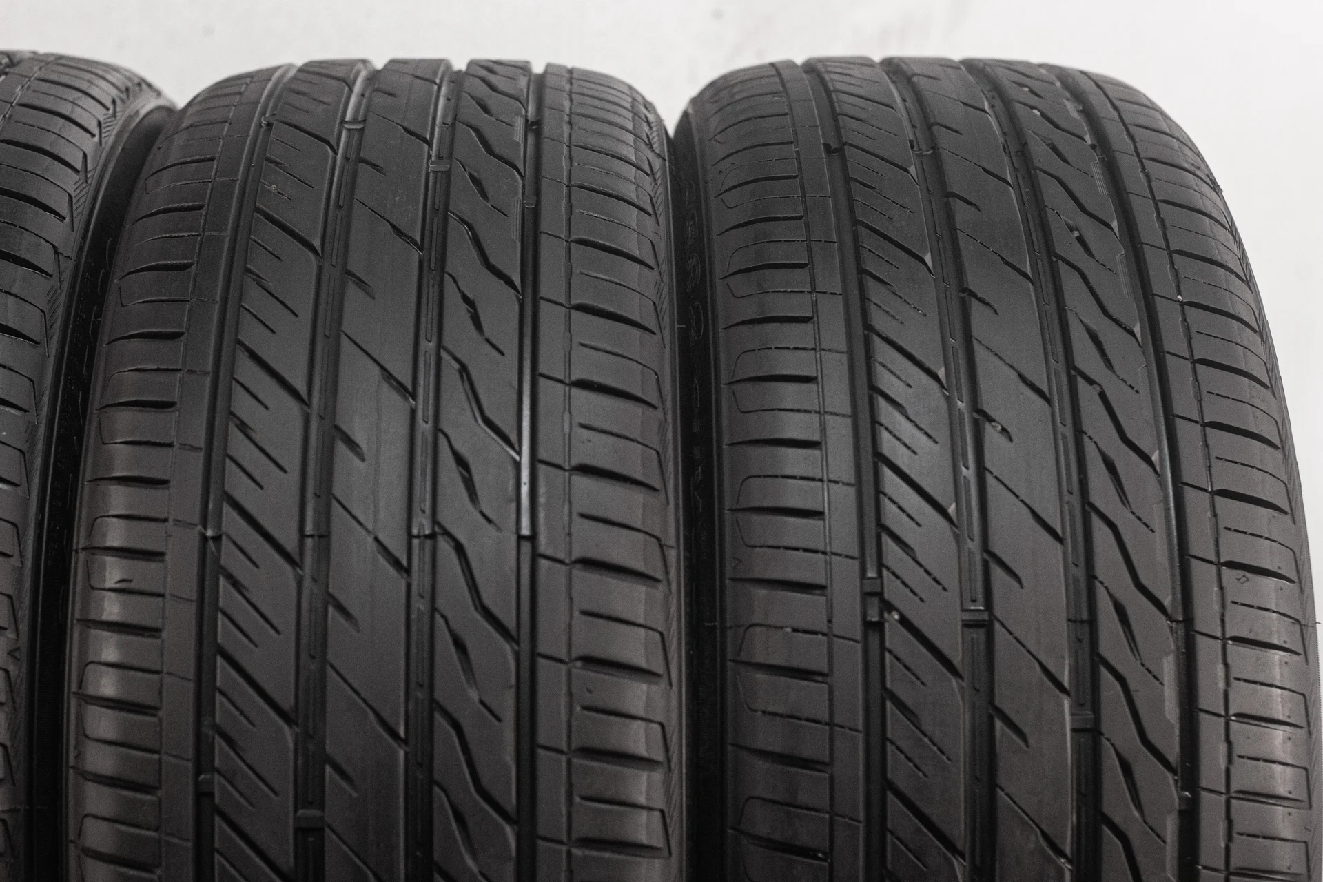 Landsail LS588 SUV 245/45 R20 103W - миниатюра 4