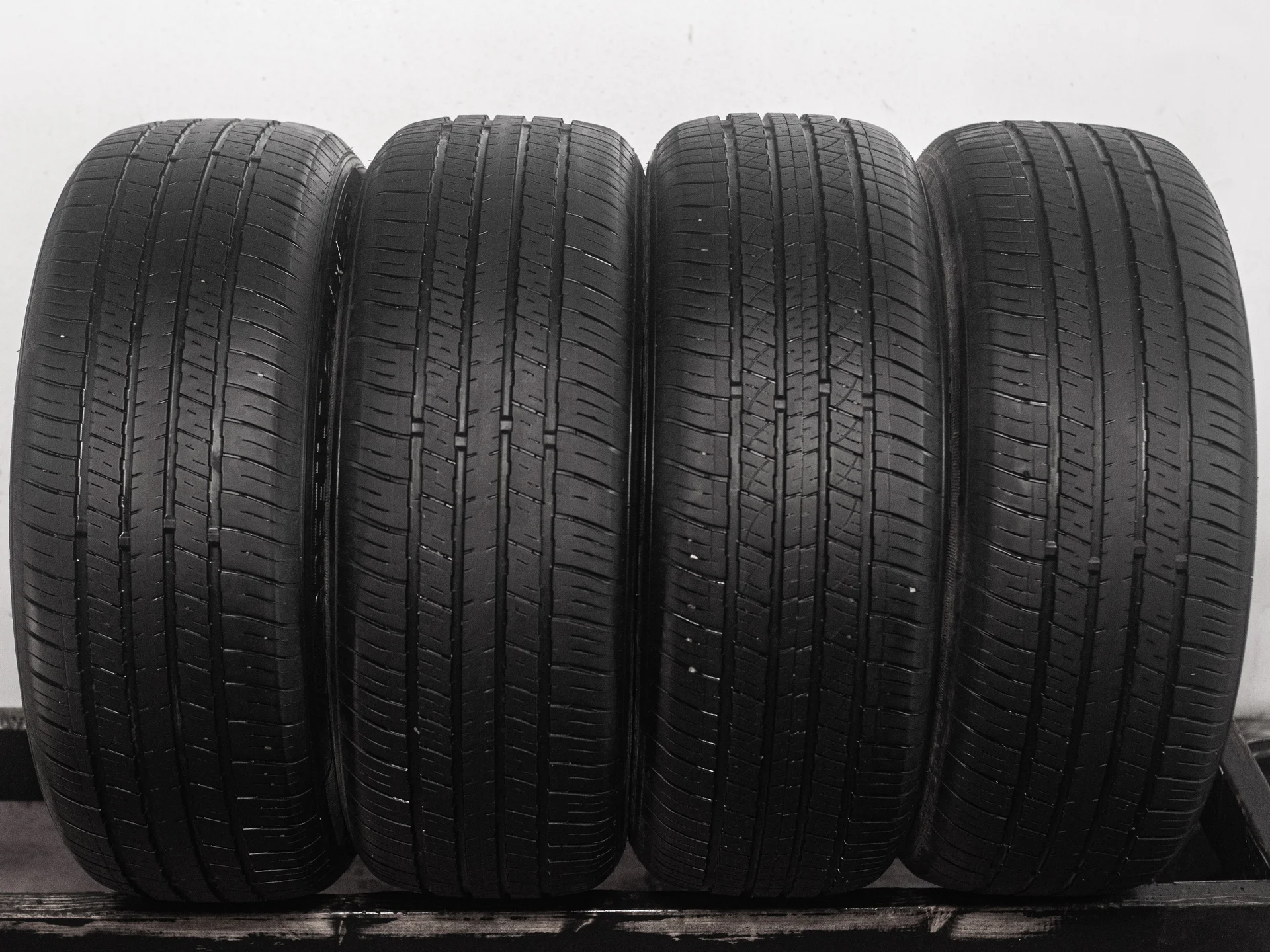 LingLong GreenMax 4x4 HP 225/55 R18 98V - изображение 1