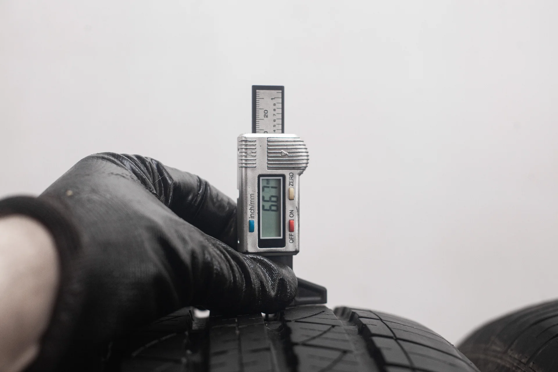 LingLong GreenMax 4x4 HP 225/55 R18 98V - миниатюра 2