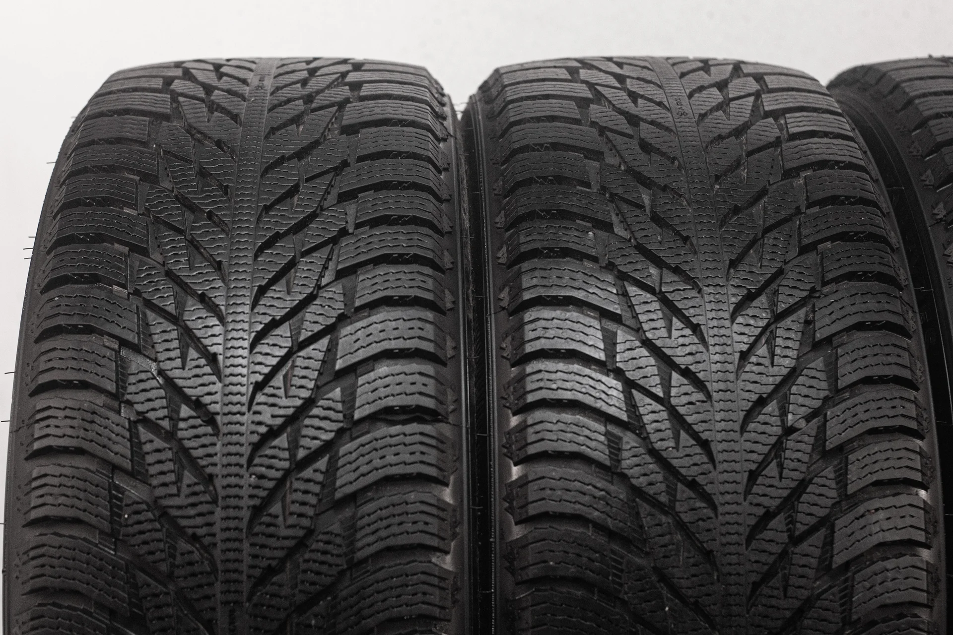 Ikon Autograph Snow 3 SUV 265/45 R21 108T - миниатюра 5