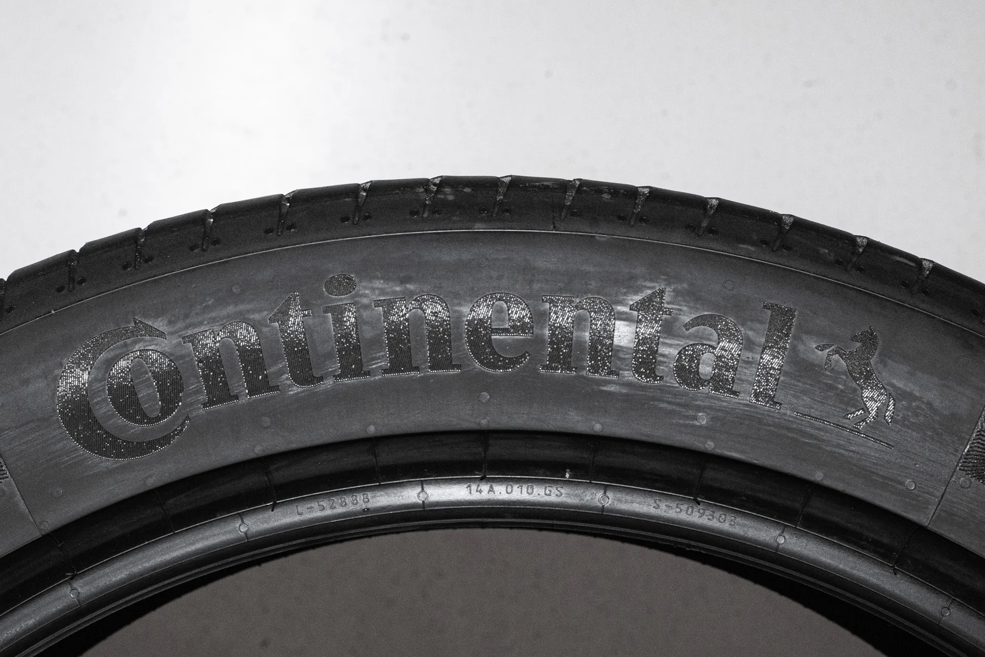 Continental ContiPremiumContact 6 255/45 R21 105V - миниатюра 6