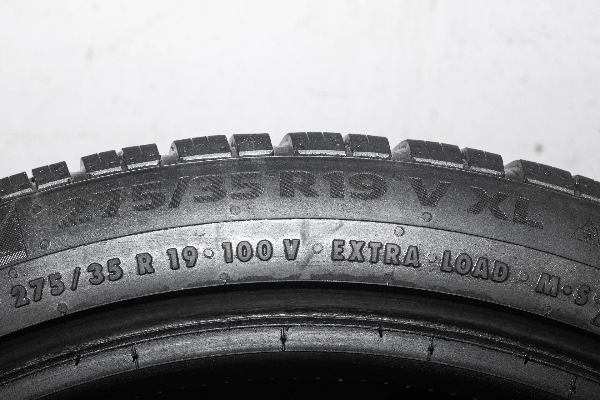 Continental WinterContact TS 860S 245/40 R19 98V + 275/35 R19 100V - миниатюра 10