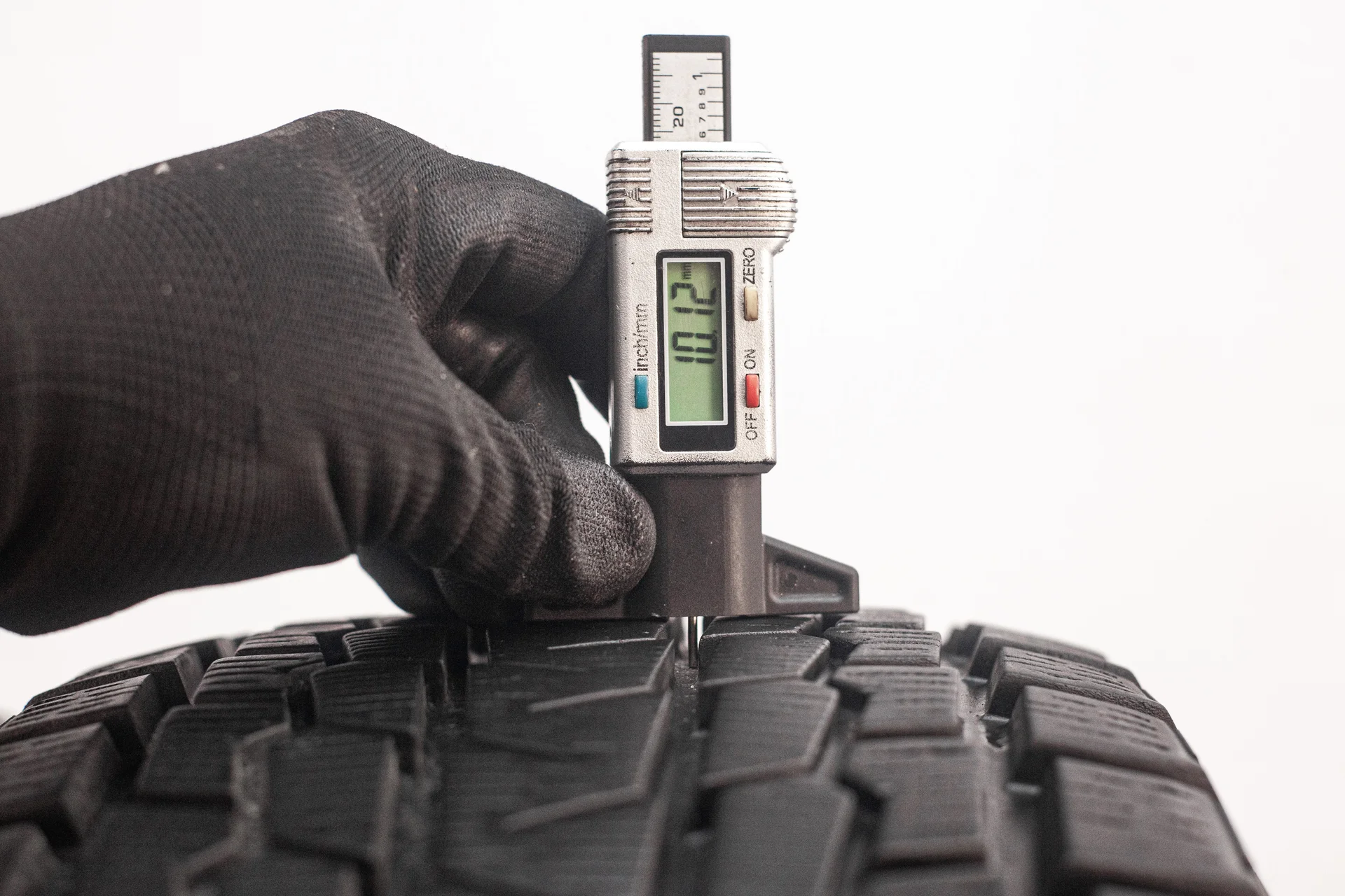 Yokohama Ice Guard G075 235/65 R18 106Q - миниатюра 2