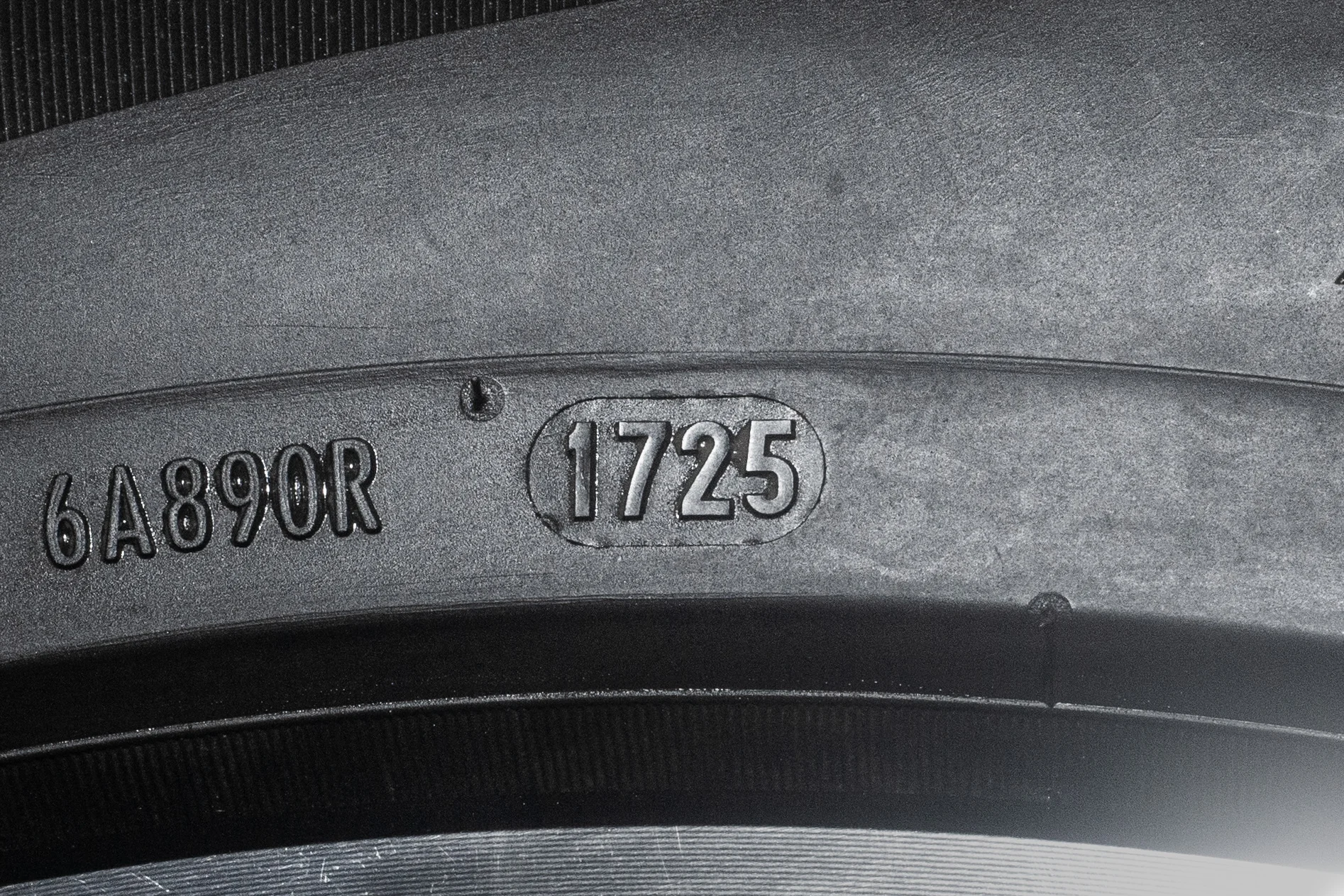 Pirelli Ice Zero FR 255/45 R20 105H XL - миниатюра 8