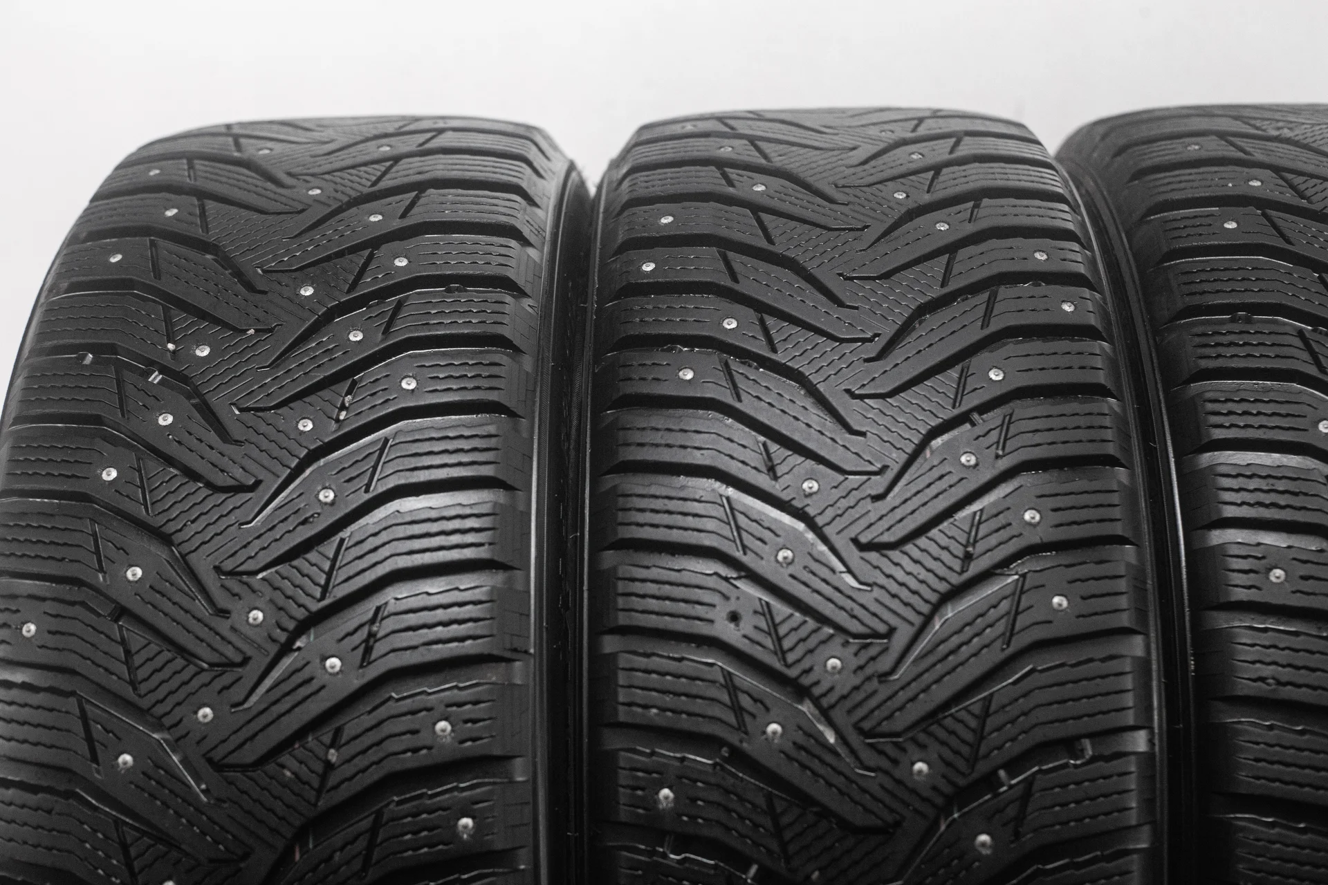 Kumho Wintercraft SUV Ice WS31 265/50 R20 111T XL - миниатюра 5