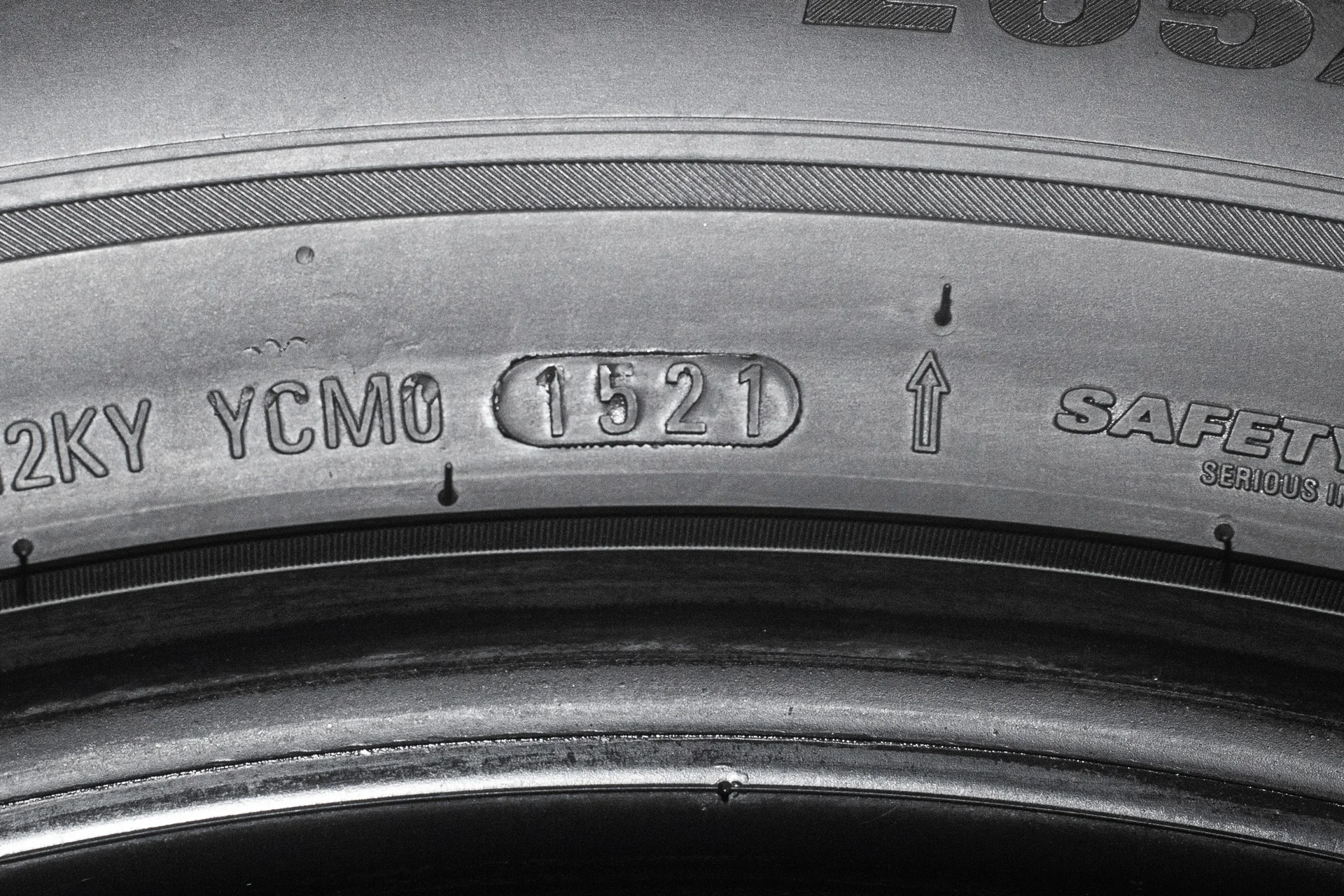 Kumho Wintercraft SUV Ice WS31 265/50 R20 111T XL - миниатюра 6