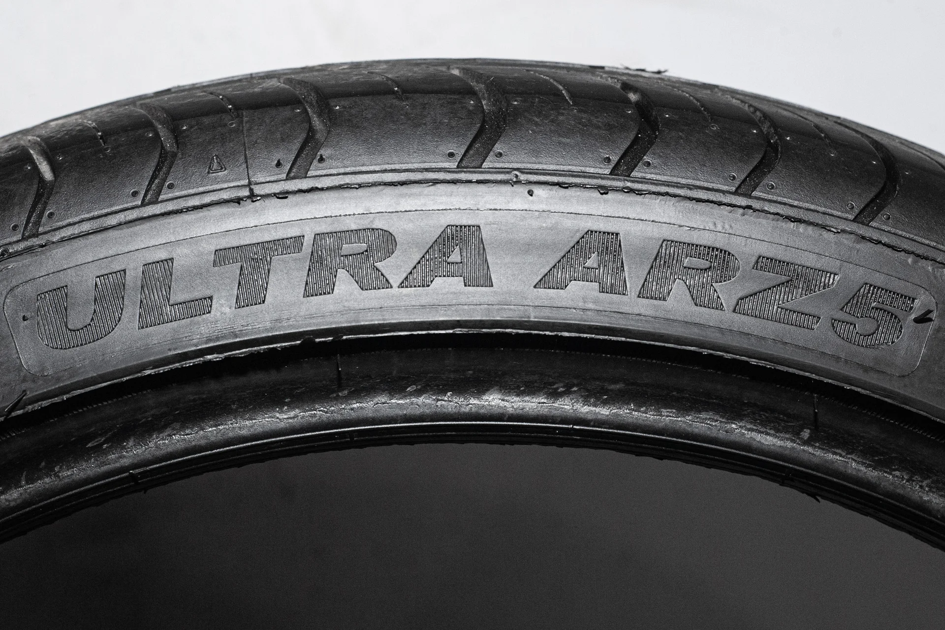 Arivo Ultra ARZ5 225/40 ZR19 93W XL 255/35 ZR19 96W - миниатюра 8