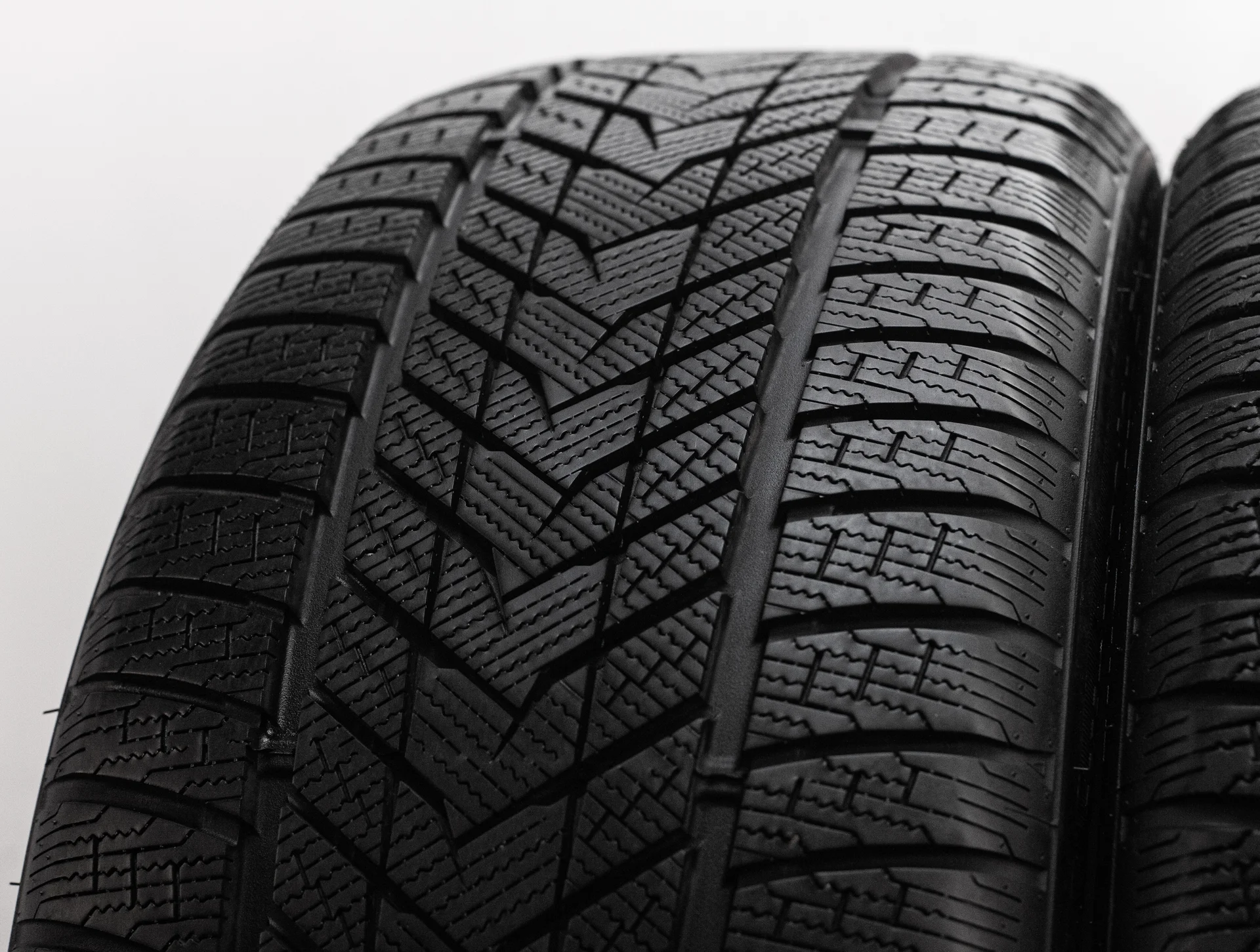 Arivo Winmaster ProX ARW5 265/45 R20 108H - миниатюра 2