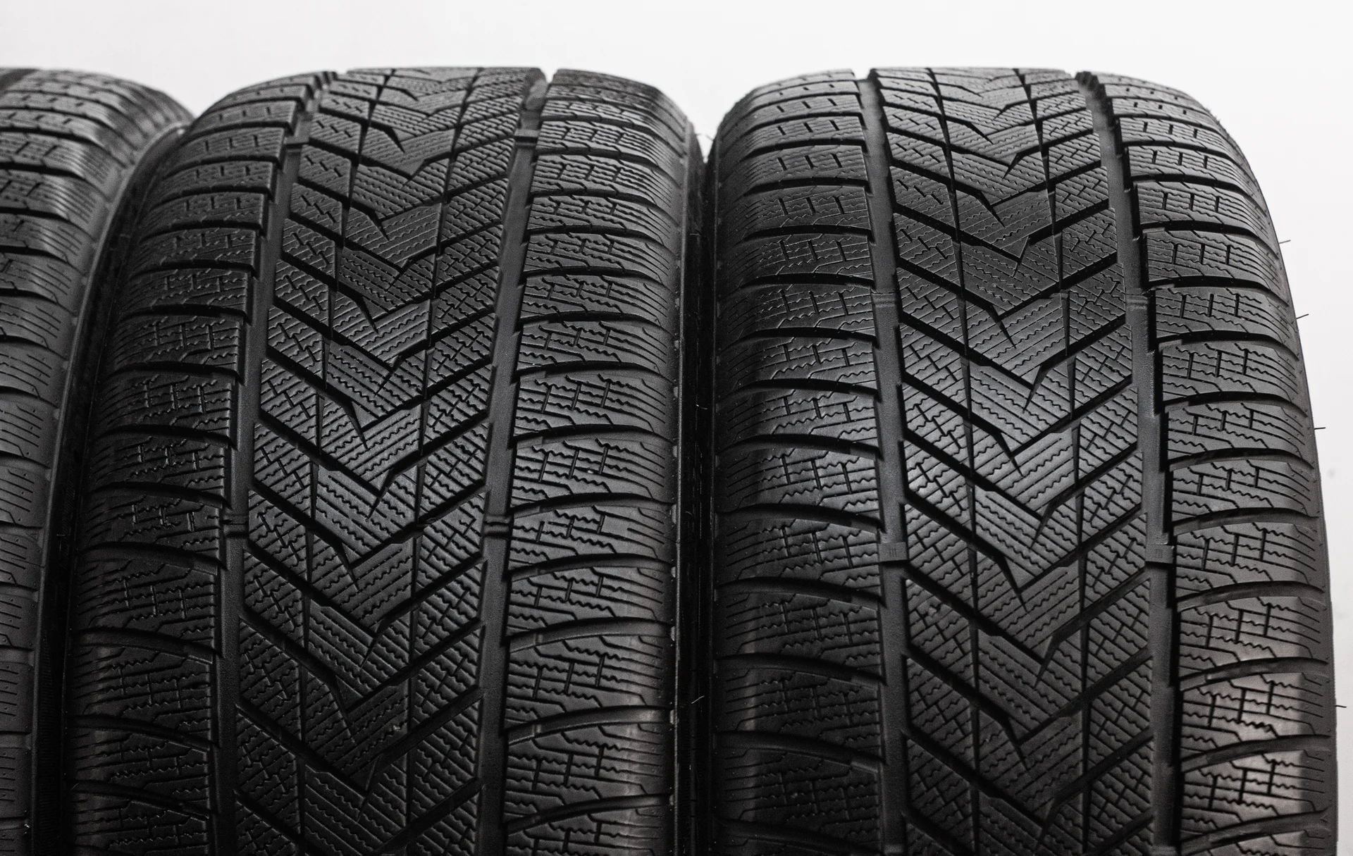 Arivo Winmaster ProX ARW5 265/45 R20 108H - миниатюра 4