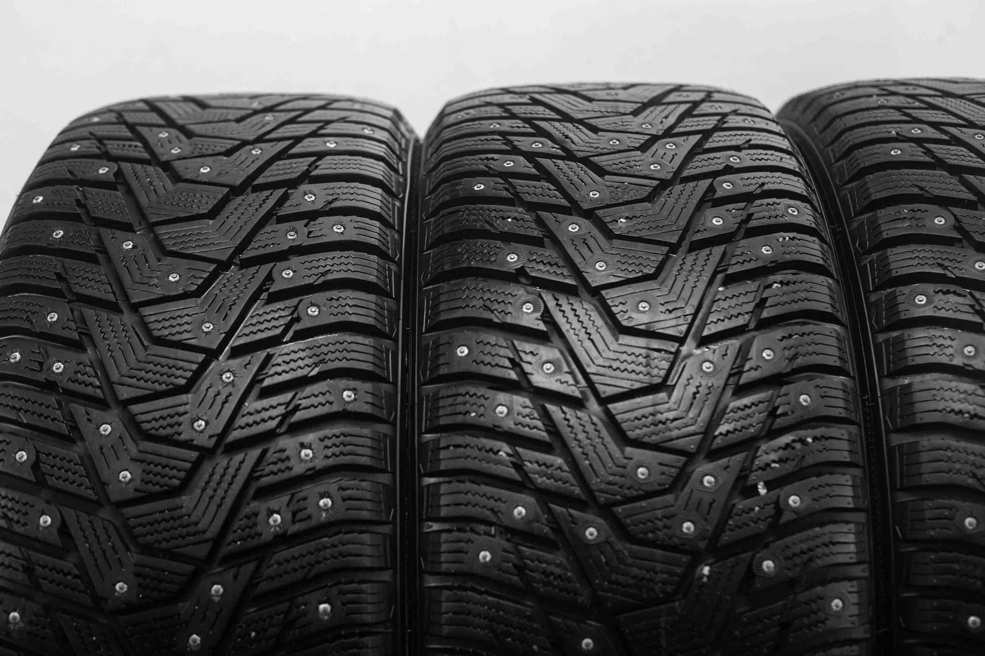 Hankook W429 i Pike RS2 245/40 R19 98T XL - миниатюра 5