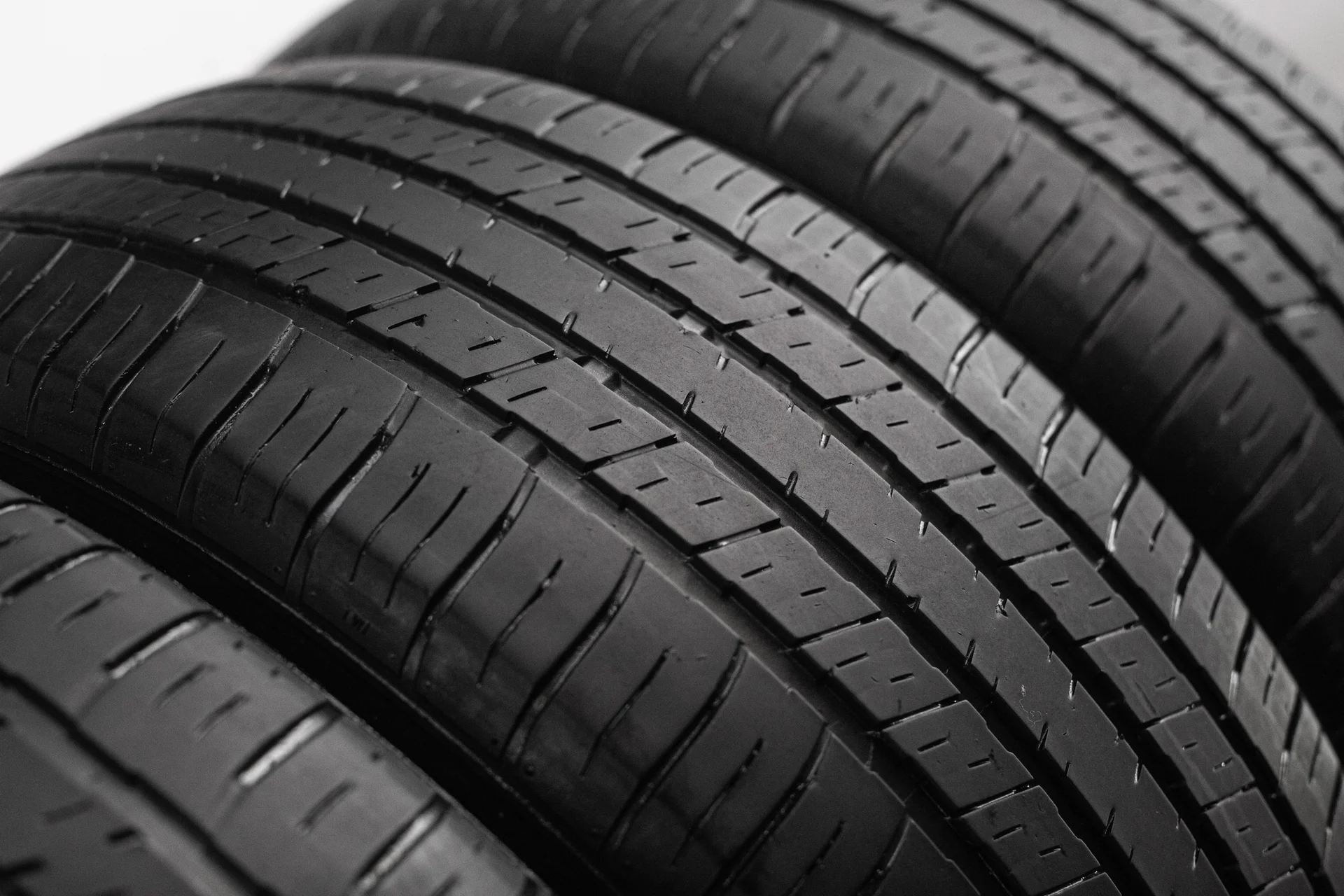 LingLong GreenMax 4x4 HP 215/55 R18 99V XL - миниатюра 3