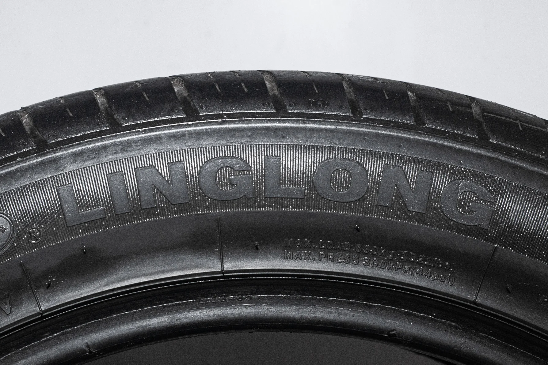LingLong GreenMax 4x4 HP 215/55 R18 99V XL - миниатюра 8