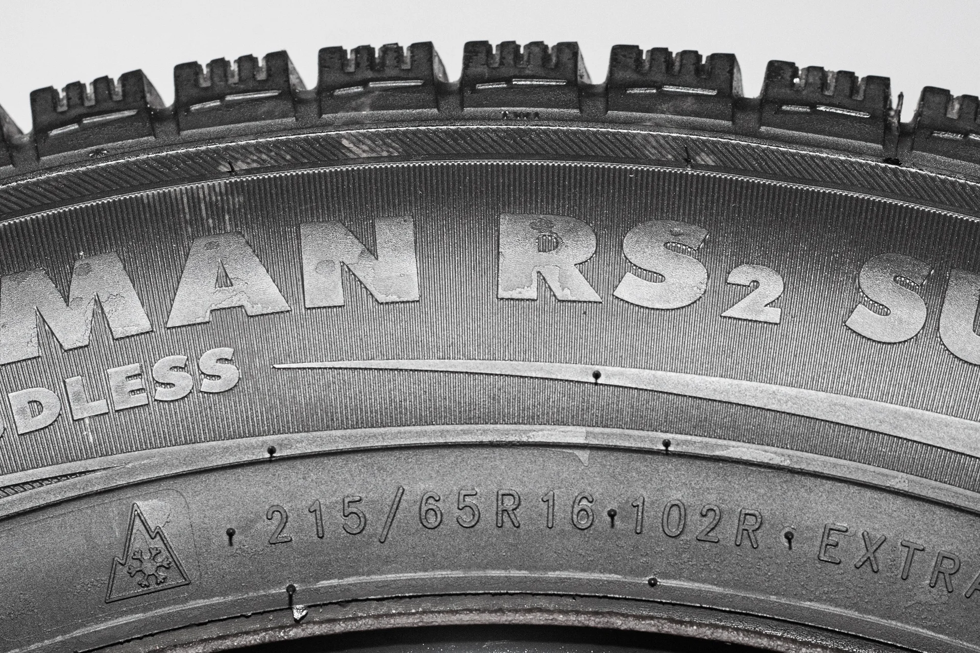 Nokian Nordman RS2 SUV 215/65 R16 102R - миниатюра 8