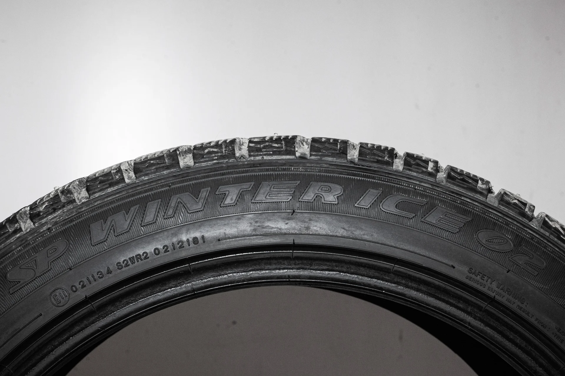 Dunlop SP Winter Ice 02 245/45 R19 102T - миниатюра 7