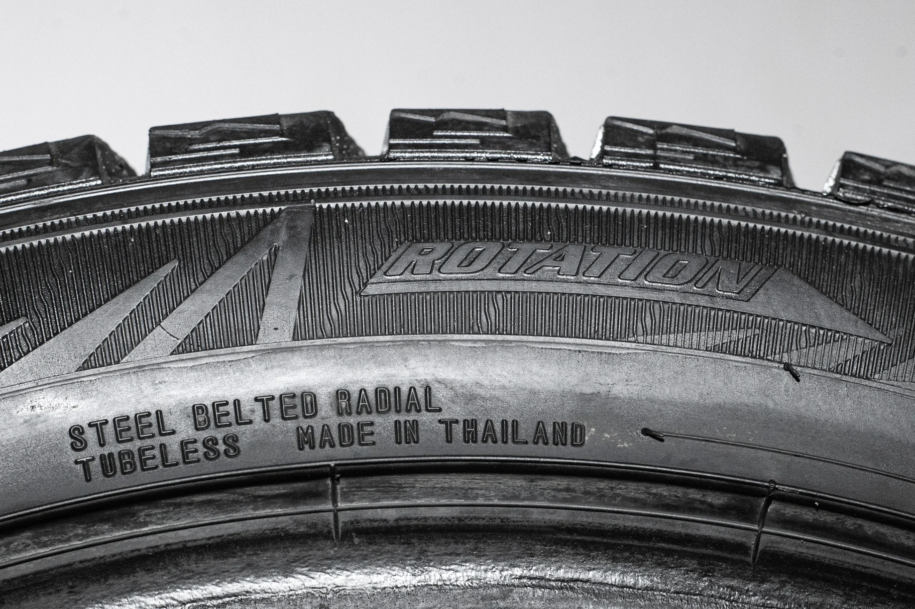 Dunlop SP Winter Ice 02 245/45 R19 102T - миниатюра 9