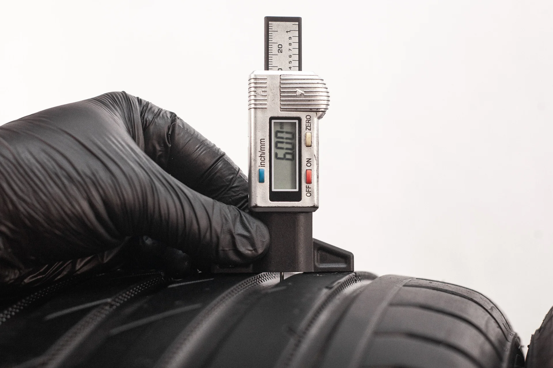 Nokian Nordman SZ2 225/45 R19 92W - миниатюра 2