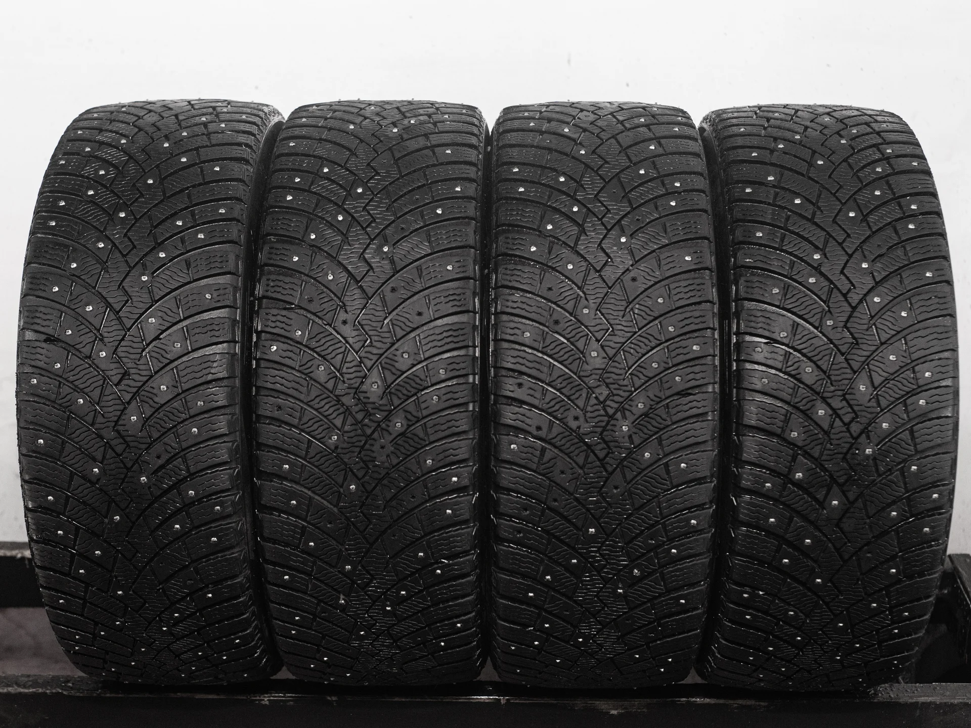 Pirelli Scorpion Ice Zero 2 245/45 R20 103H XL