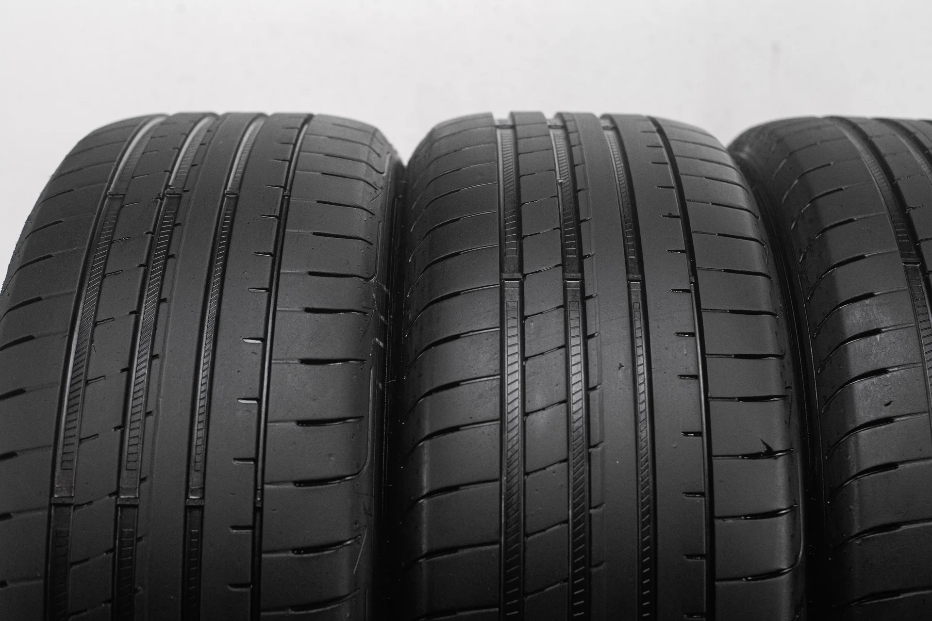 Goodyear Eagle F1 Asymmetric 3 SUV 245/45 R20 100V XL - миниатюра 5