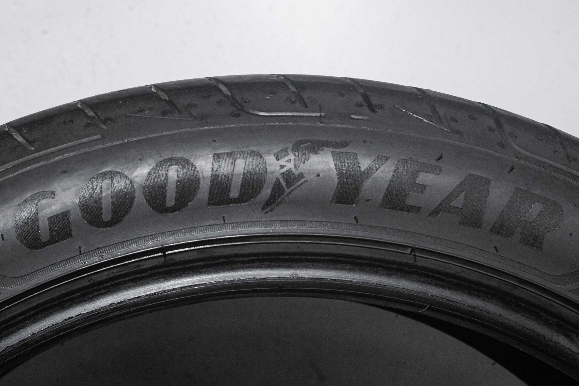 Goodyear Eagle F1 Asymmetric 3 SUV 245/45 R20 100V XL - миниатюра 9