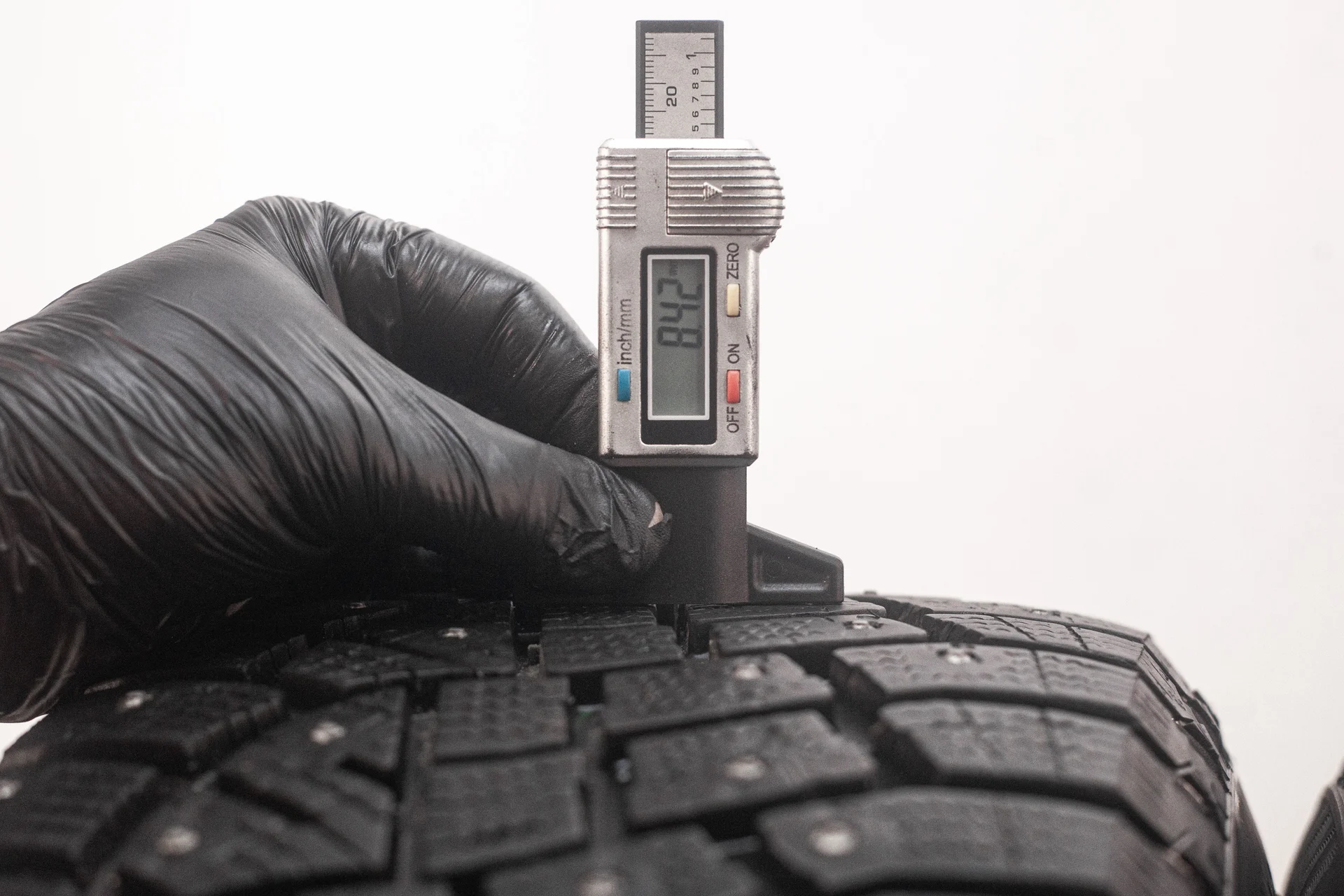 Continental IceContact 2 215/60 R16 99T - миниатюра 2