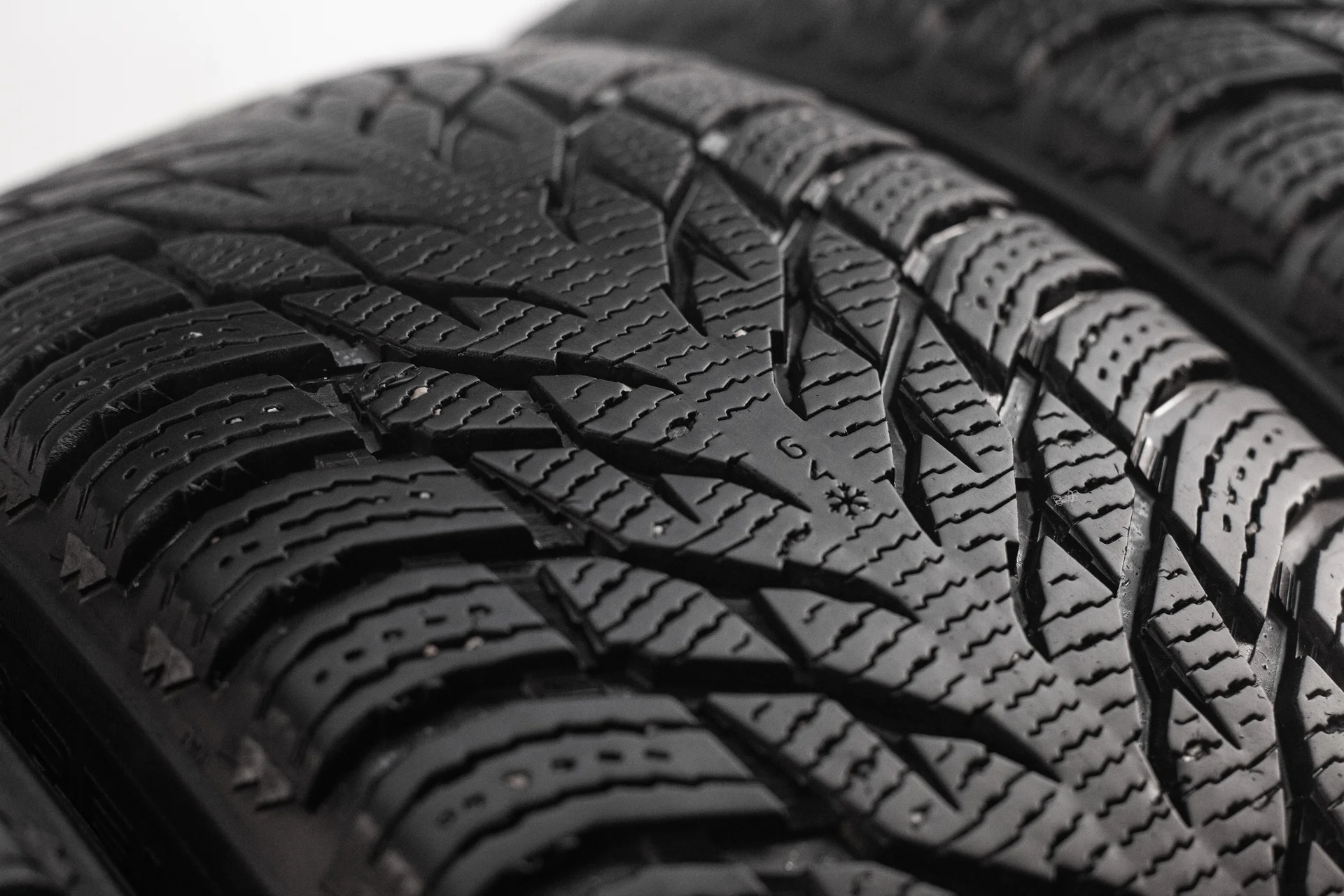 Nokian Hakkapeliitta R3 SUV 235/55 R19 105R - миниатюра 3