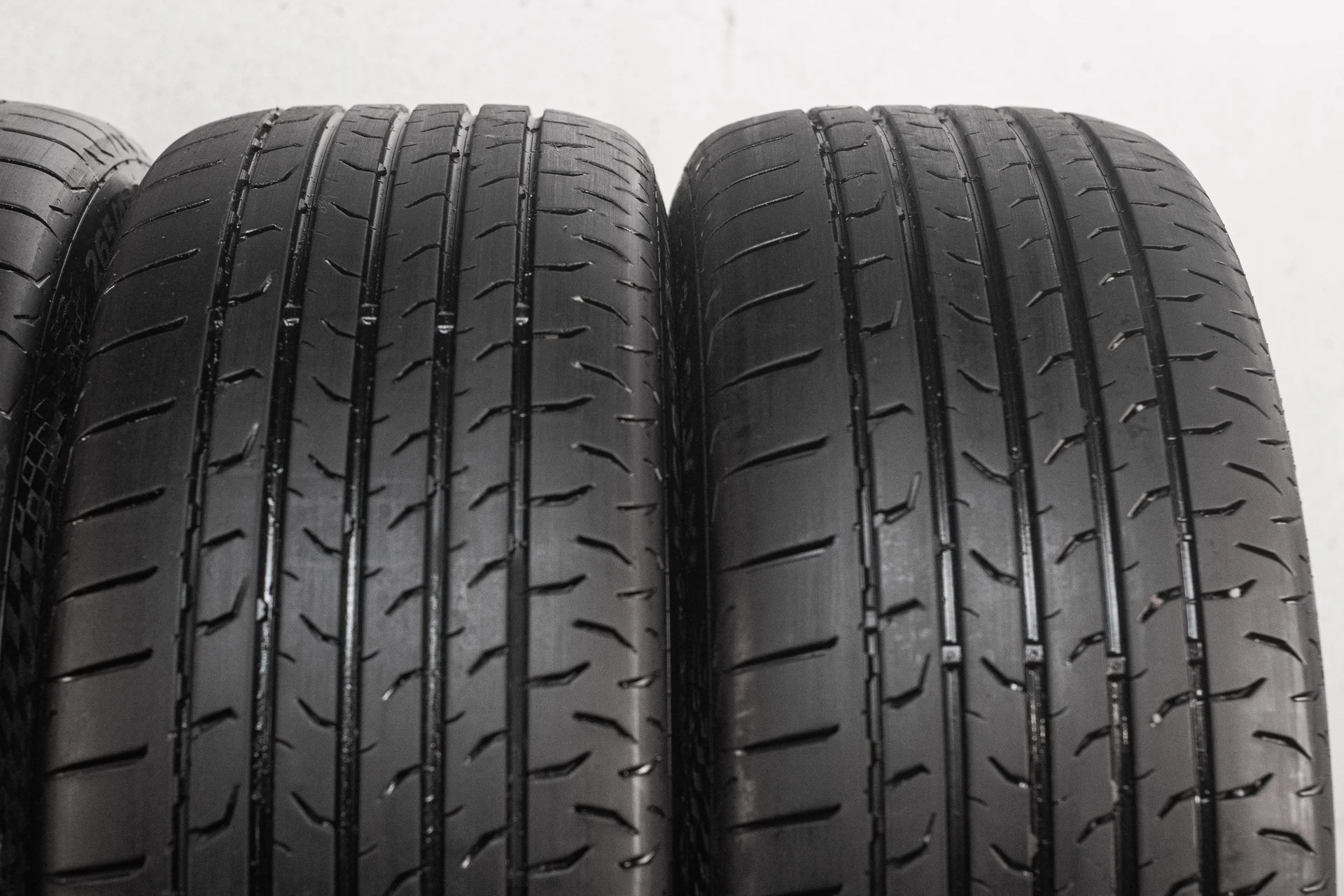 Continental MaxContact MC6 265/45 R21 108V - миниатюра 4
